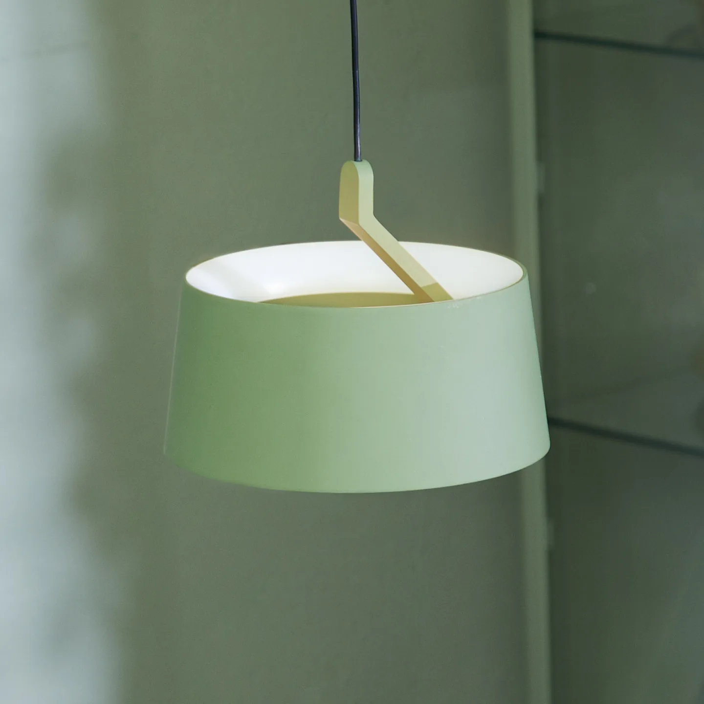 Cookie Pendelleuchte Green - Loom Design - Wohnzimmer - Modern - Aluminium - Einflammig