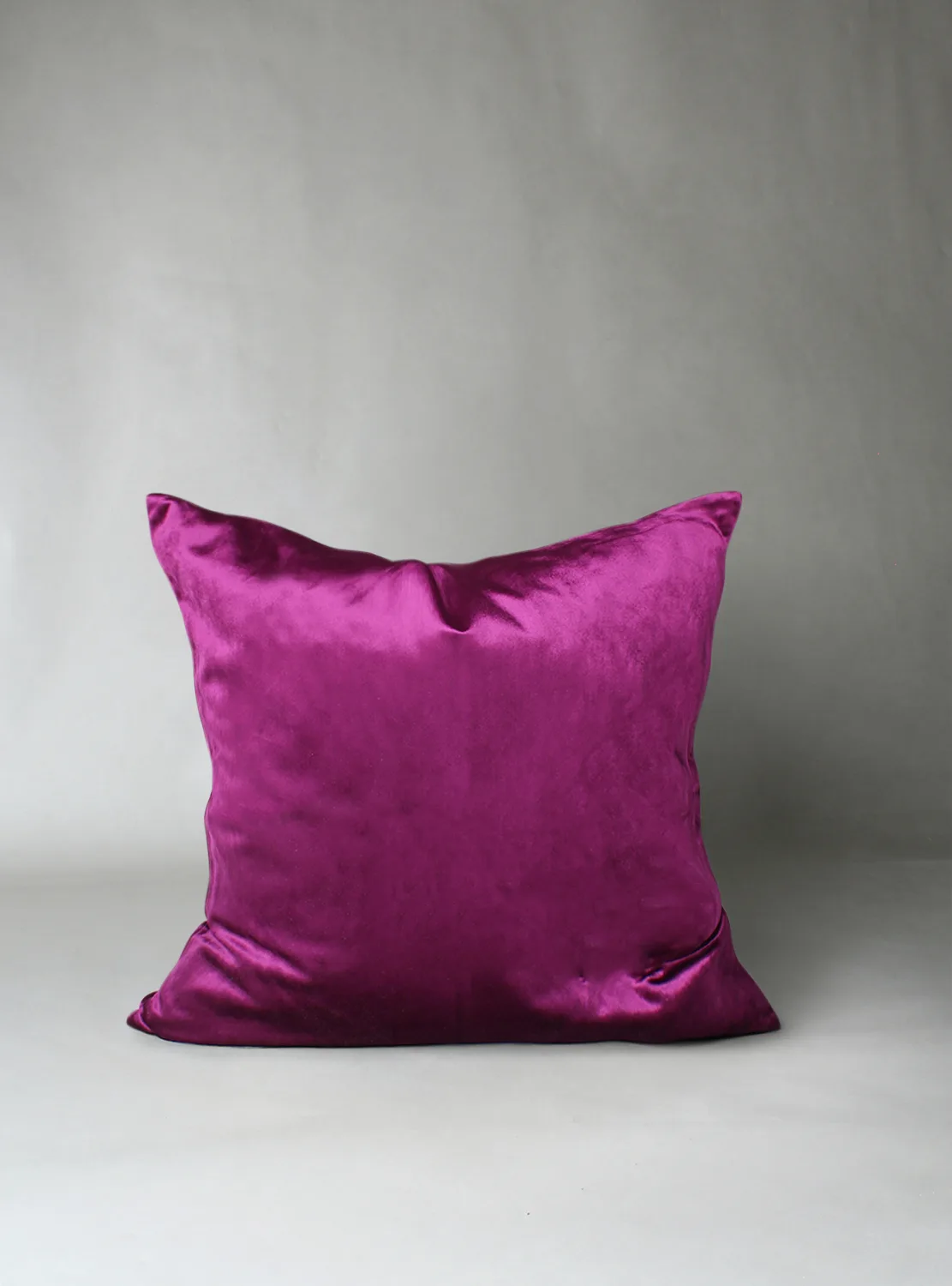 Putetrekk - Fløyelsputer Marlyn (fuchsia) (Størrelse: 50 x 50 cm)