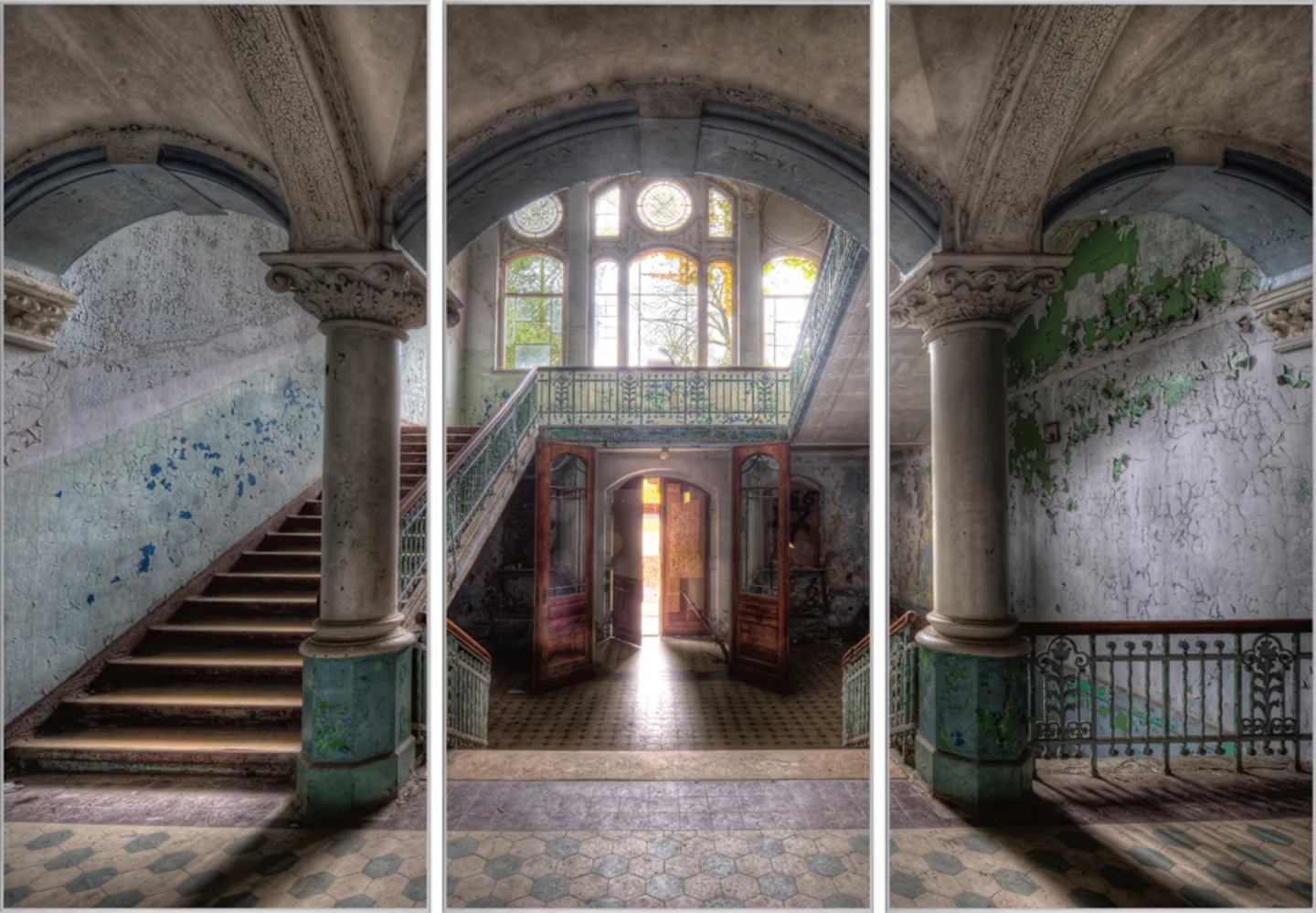 image LAND Bild mit Rahmen Lost Place Treppenhaus 3 | Schubiger Möbel