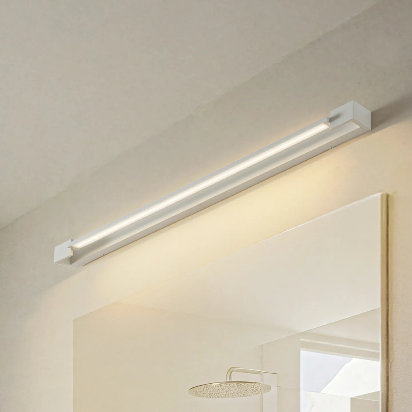 Jora LED Vägglampa IP44 Vit - Arcchio - Badrum - Modern - Aluminium - Vinklad