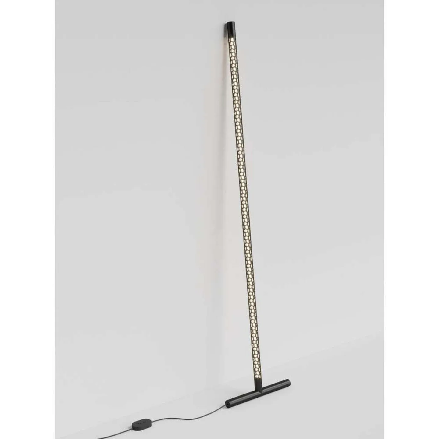 Squiggle F1 Stehleuchte 3000K Matt Black - Rotaliana - Wohnzimmer - Metall