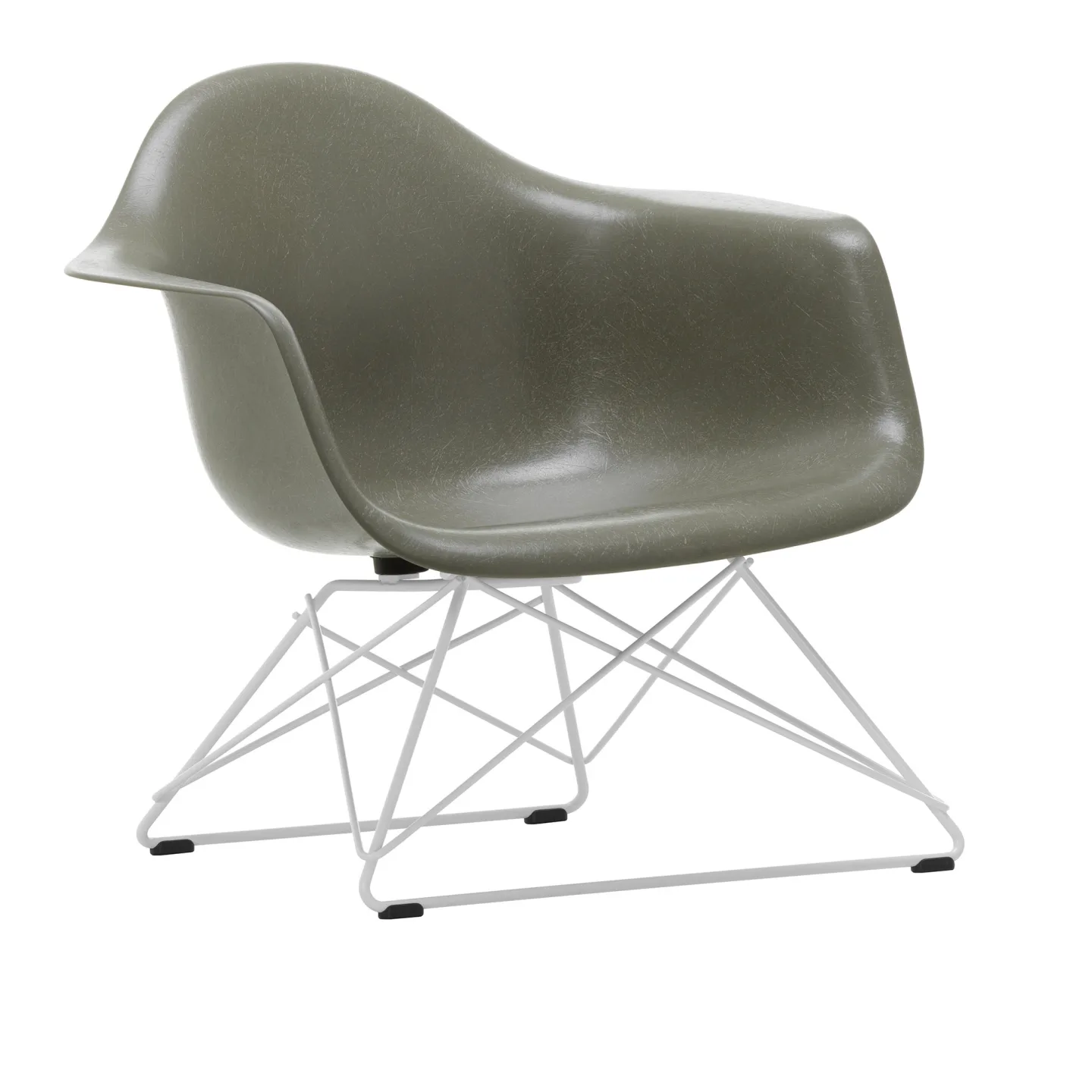 Vitra - Eames Fiberglass Armchair LAR - 06 Raw Umber - Basic Dark - Fåtöljer - Charles & Ray Eames - Grå - Naturmaterial/Trä