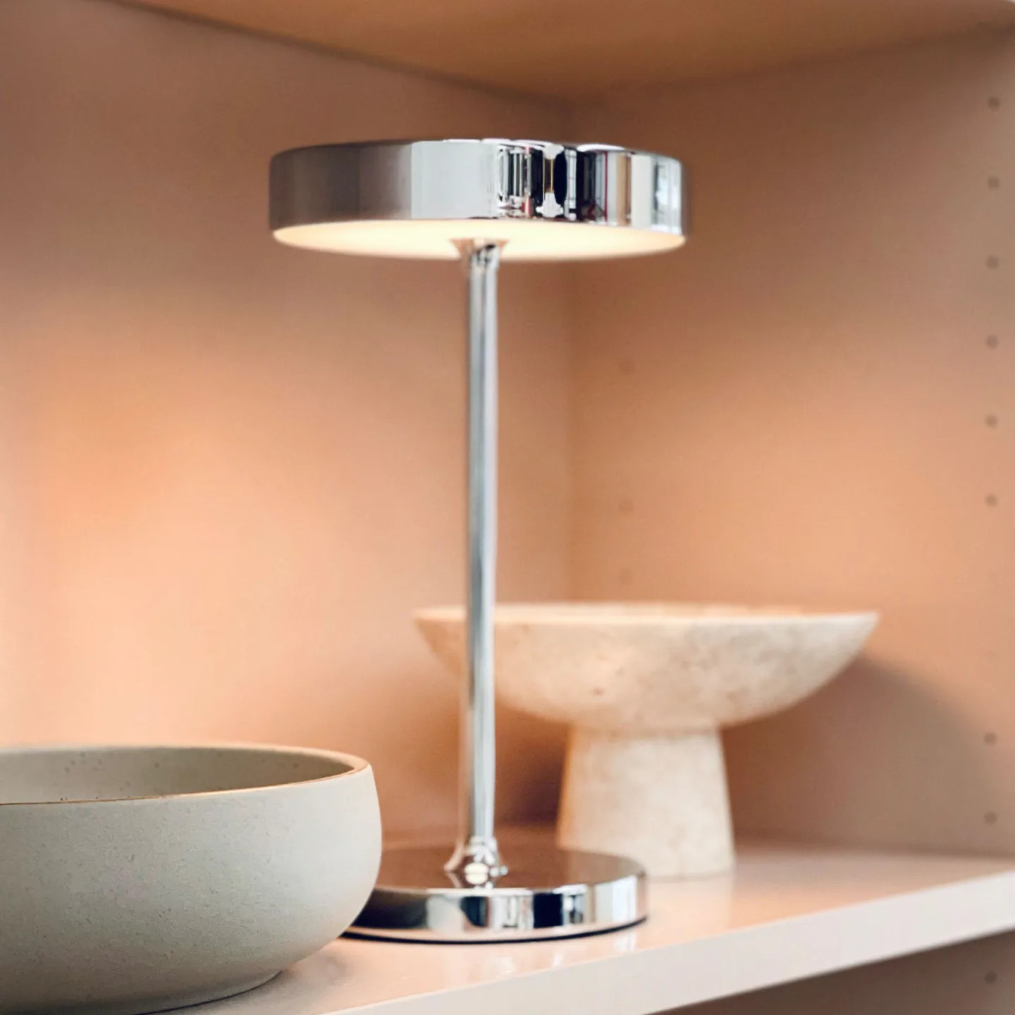 Starlight LED-batteridriven bordslampa, krom, metall - Dyberg Larsen - Vardagsrum - Skandinavisk - Rund