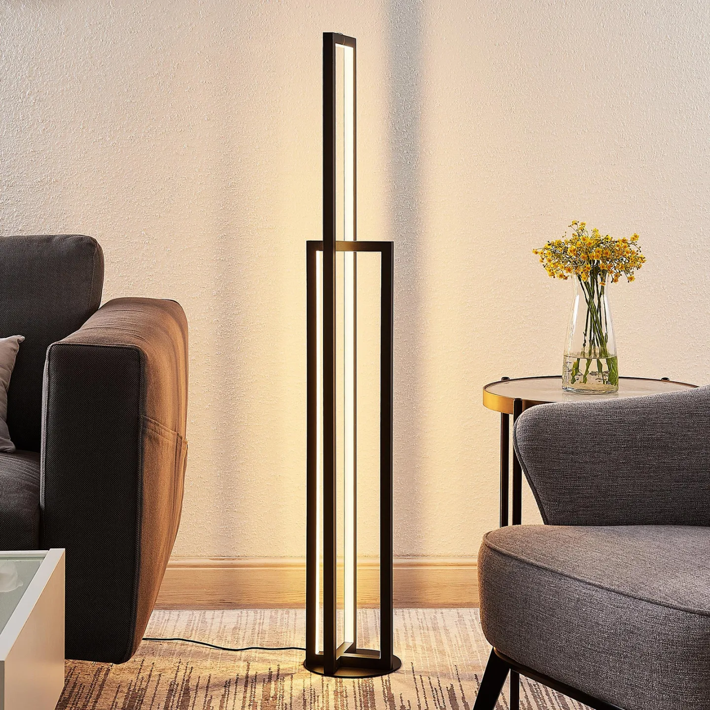 Hylda Gulvlampe Matt Black - Lucande - Stue - Moderne - Metall