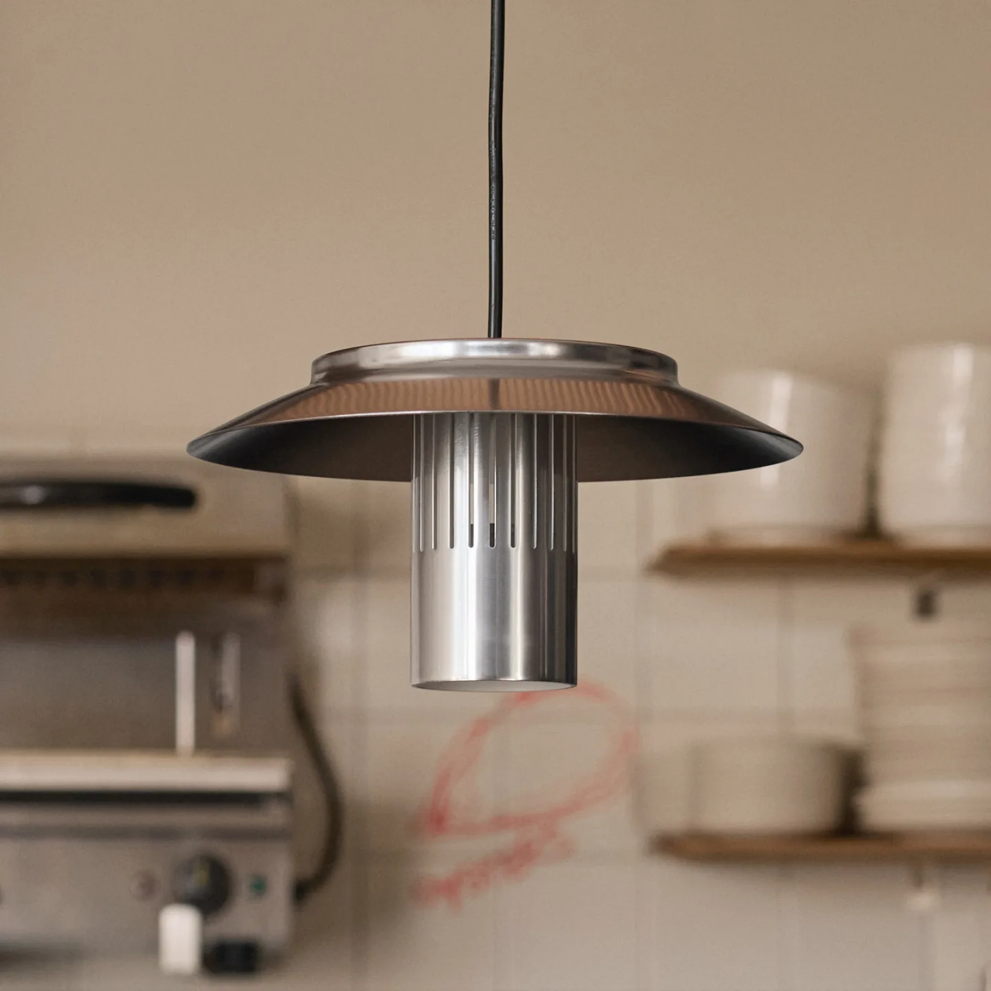 Lille 24 hængelampe, metallisk, aluminium, Ø 24 cm - Pholc - Køkken - Design - Med én lyskilde