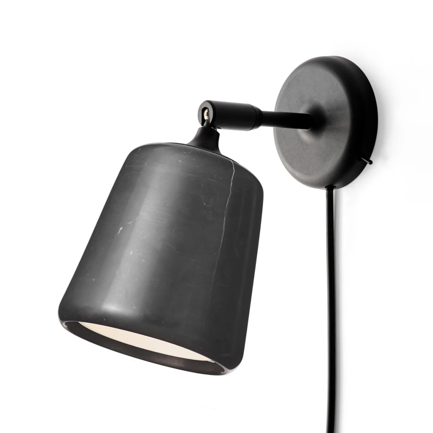 New Works Material Wandleuchte Black marble