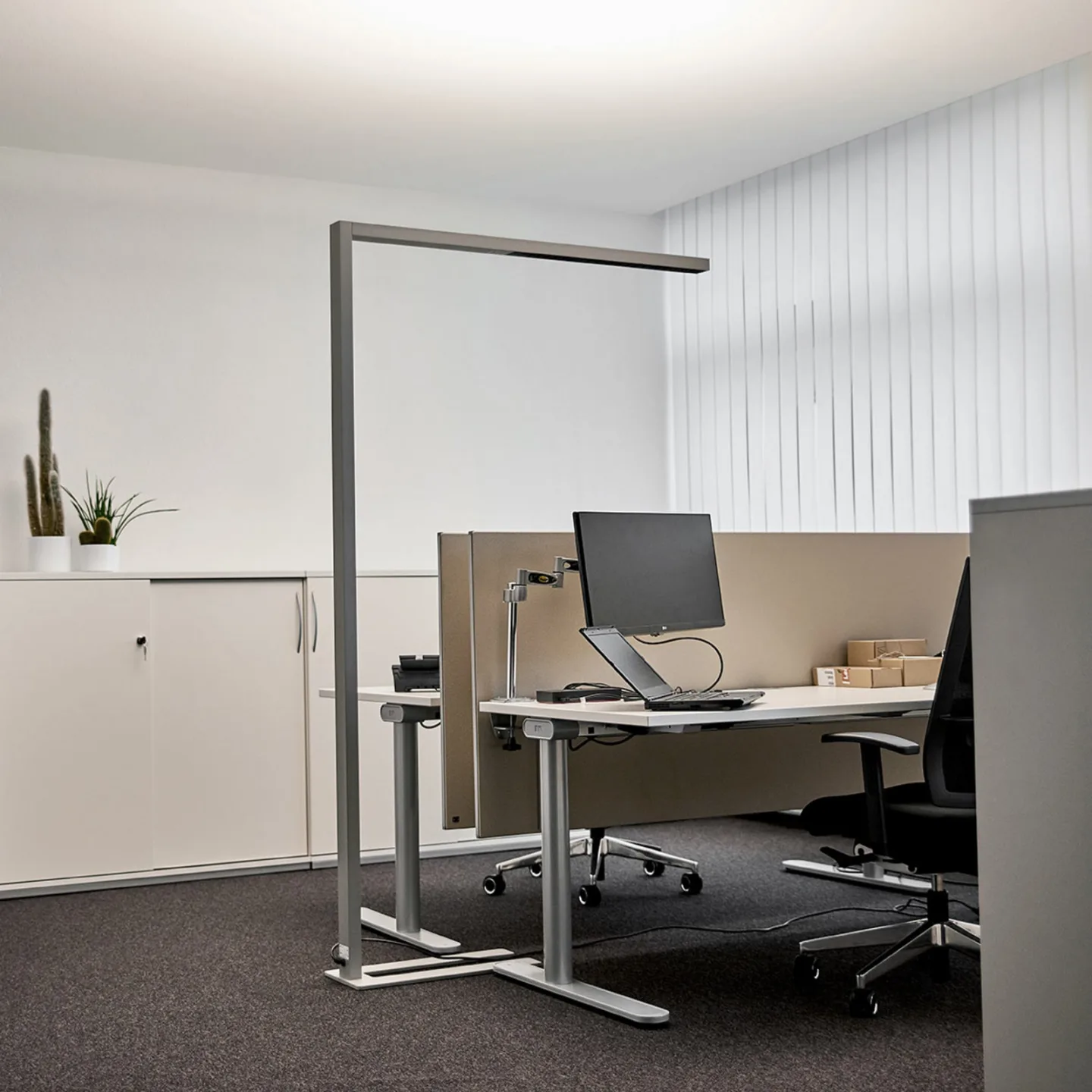 Jolinda Stehleuchte Silver - Arcchio - Arbeitszimmer / Büro - Modern - Metall - Eckig
