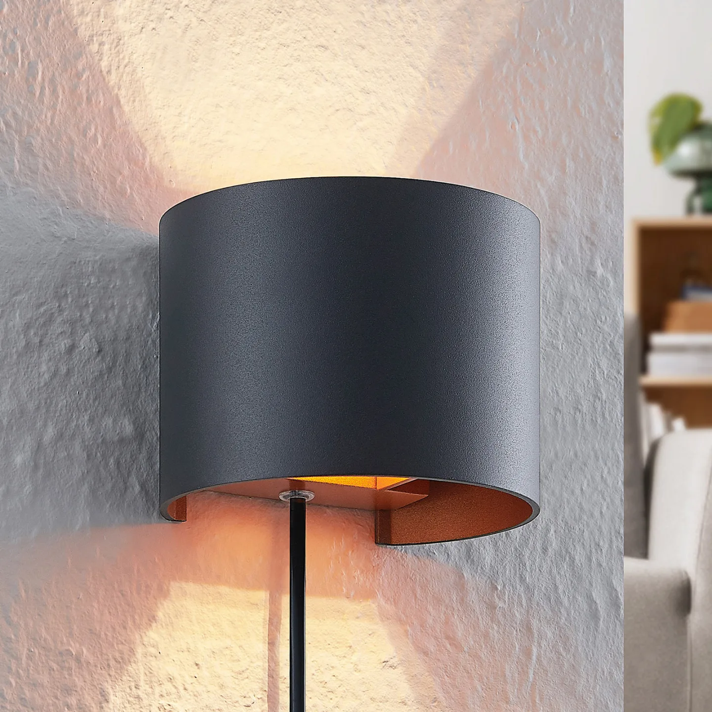 Zuzana Vägglampa Round Black - Arcchio - Vardagsrum - Modern - Aluminium - Vinklad