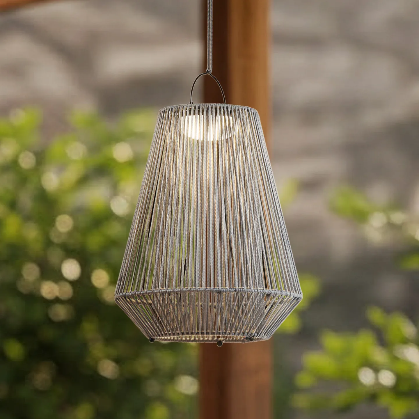 Austas LED-Solarhängelampe, Ø 32 cm, grau, USB, IP54 - Lindby - Balkon - Modern - Kunststoff - Einflammig