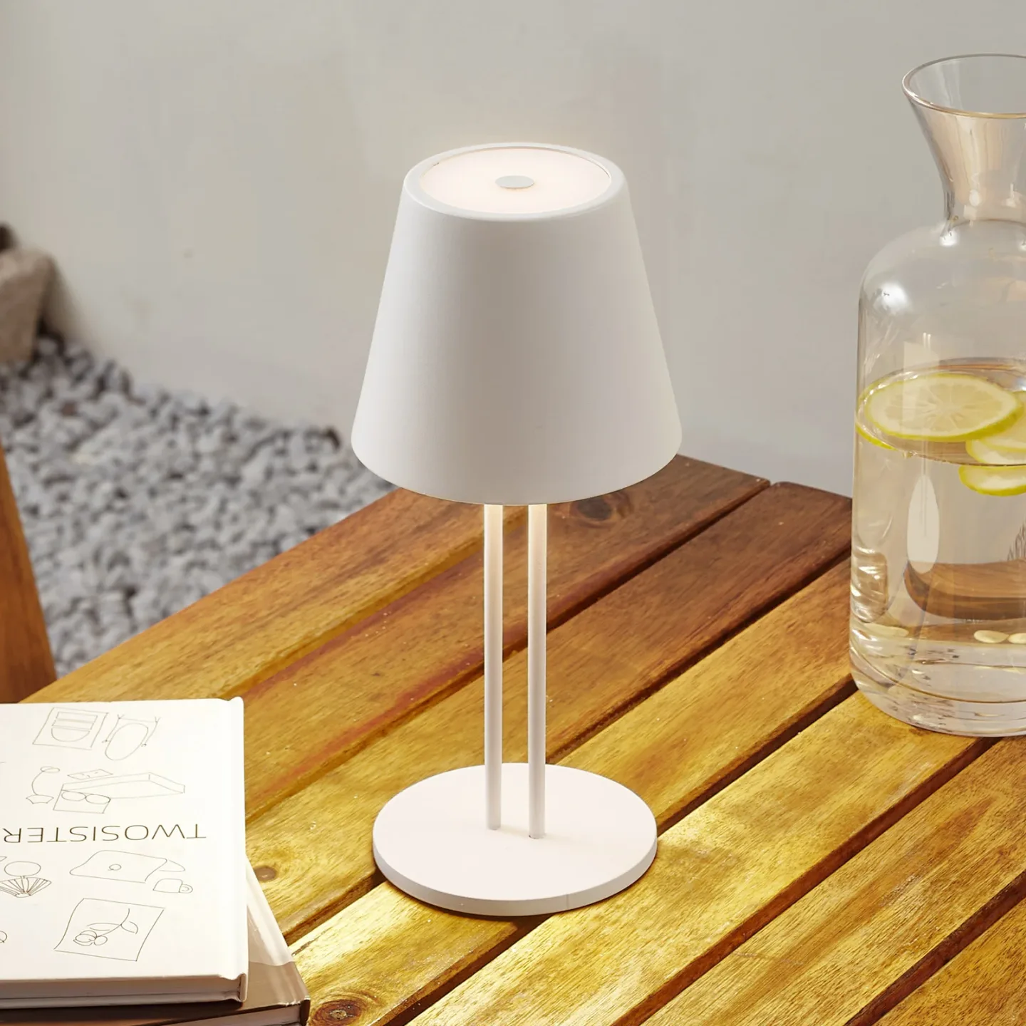 Janea Twin Portable Bordlampe Dim. IP54 Hvit - Lindby - Terrasse - Moderne - Metall - Med en lyskilde