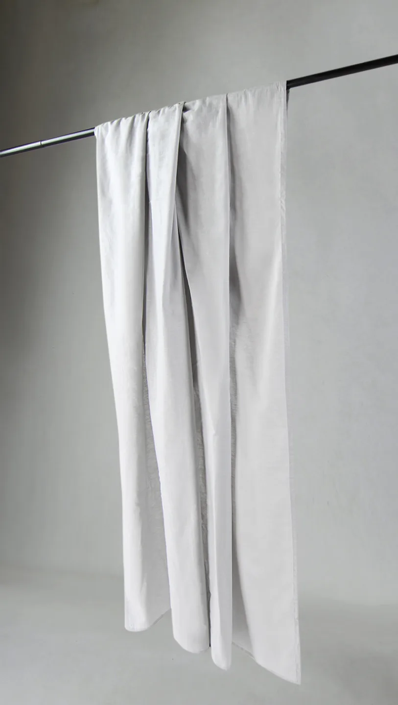 Gardiner - Bomullsgardin Adriana (grå) (Størrelse: 140 x 300 cm)