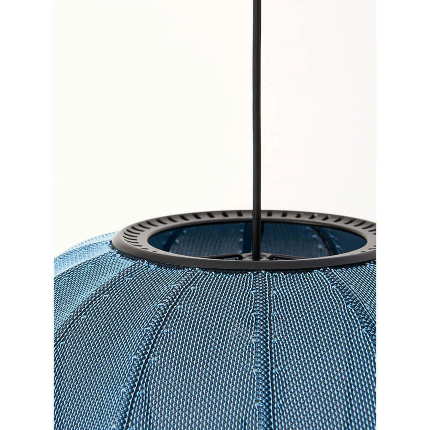 Knit-Wit 45 Round Pendelleuchte Blue Stone - Made By Hand - Schlafzimmer - Aluminium
