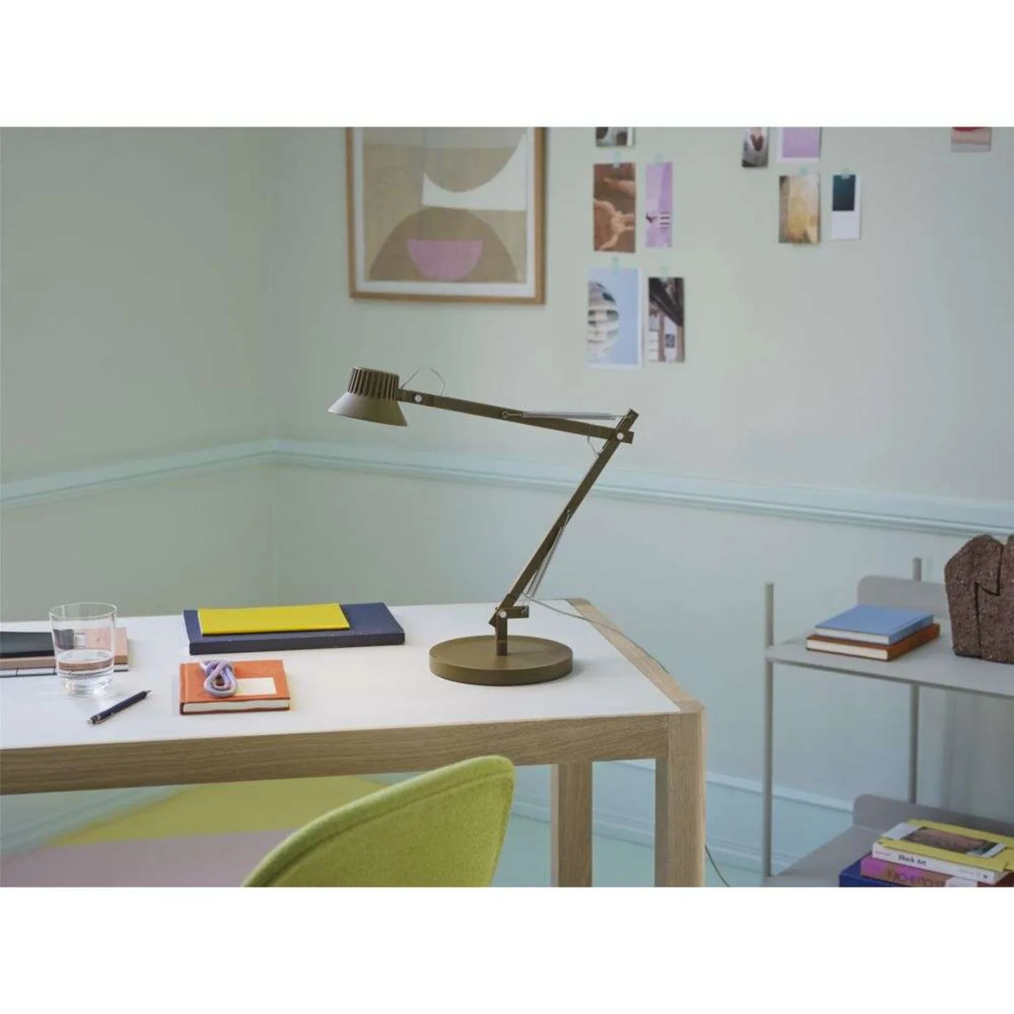 Dedicate Tischleuchte S2 Brown Green - Muuto - Arbeitszimmer / Büro - Aluminium