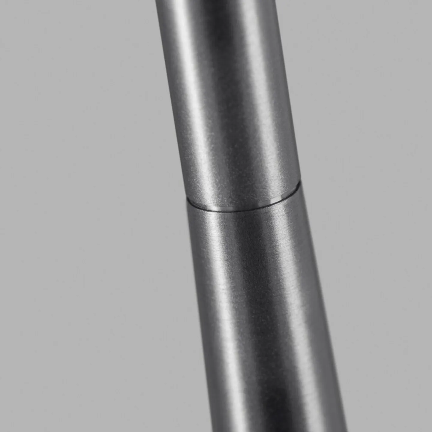 Drop S1 Pendel 2700K Titanium - LIGHT-POINT - Stue - Aluminium