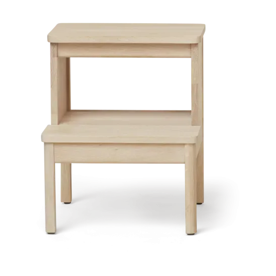 Form & Refine A line stegpall Vit ek