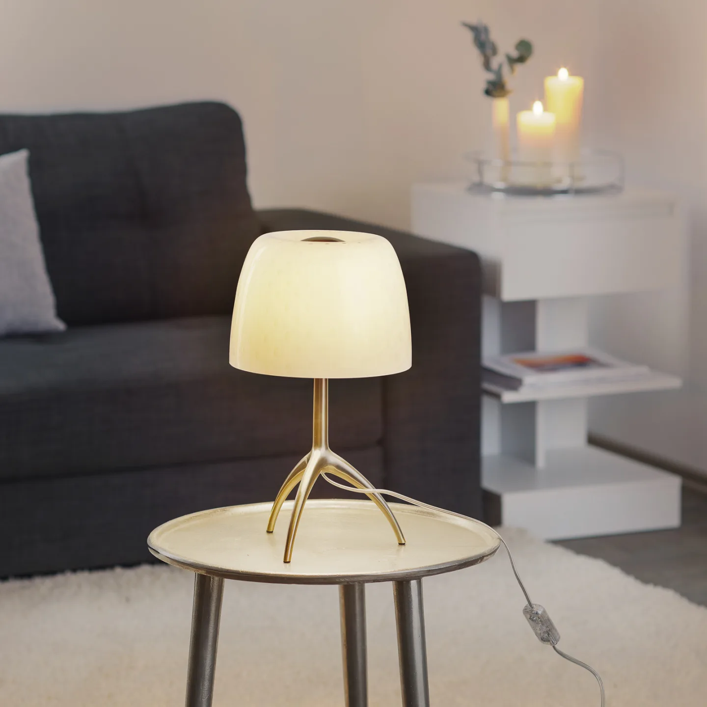 Lumiere 30 bordlampe, 35 cm, blåst glass, av/på - Foscarini - Stue - Design - Med skjerm