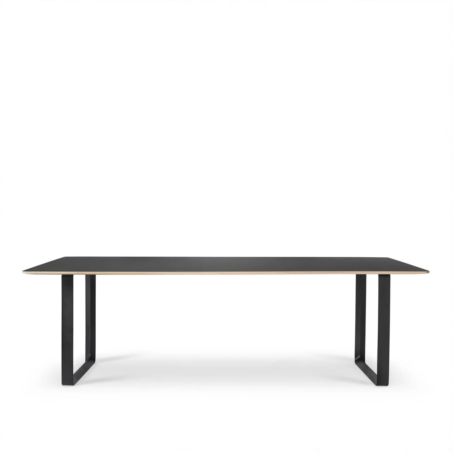 Muuto - 70/70 Table matbord 225x90 cm, Svart linoleum/Svart - Matbord - TAF Studio - Svart,Vit - Metall/Trä