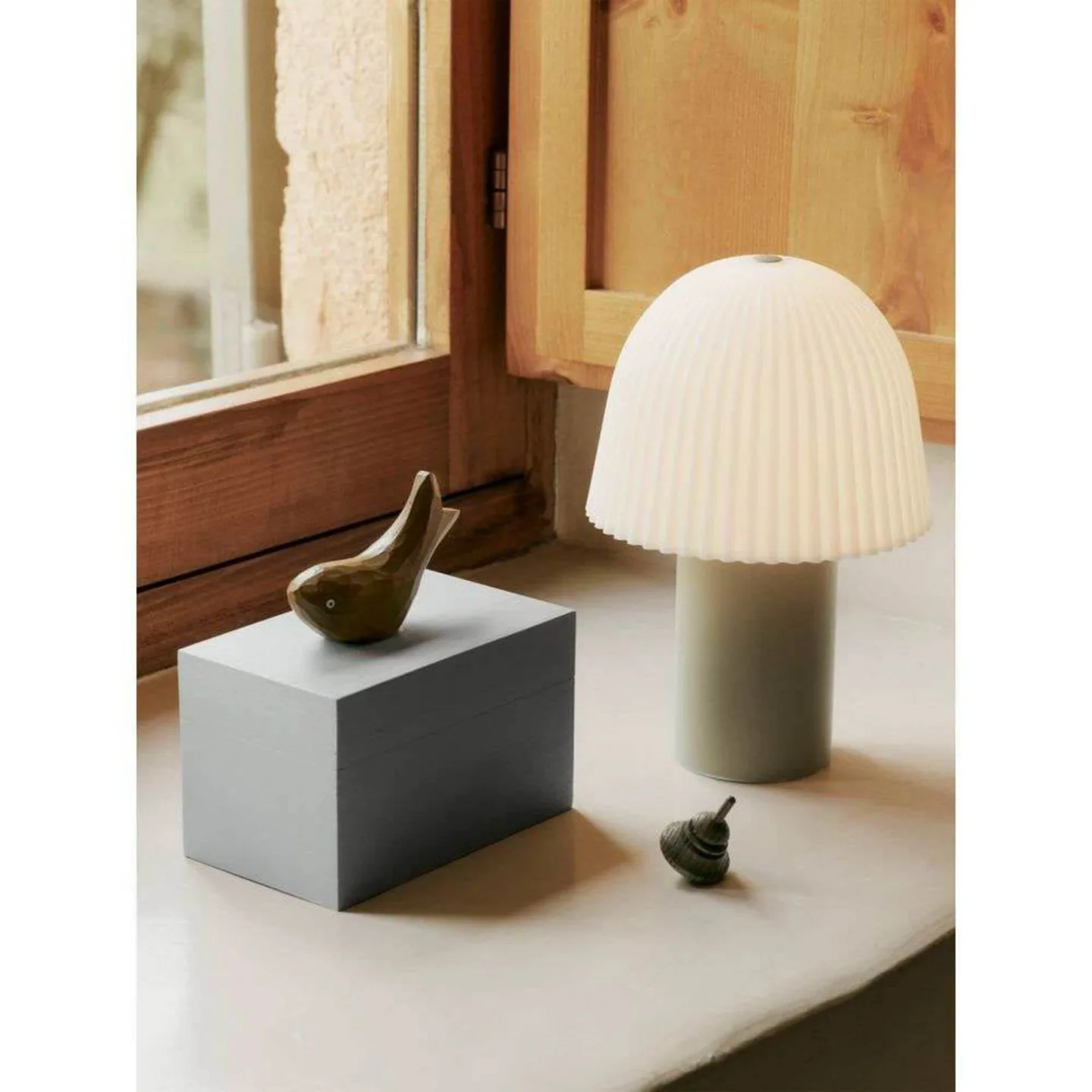 Frill Portable Bordlampe Cashmere/White - Ferm Living - Stue - Metal