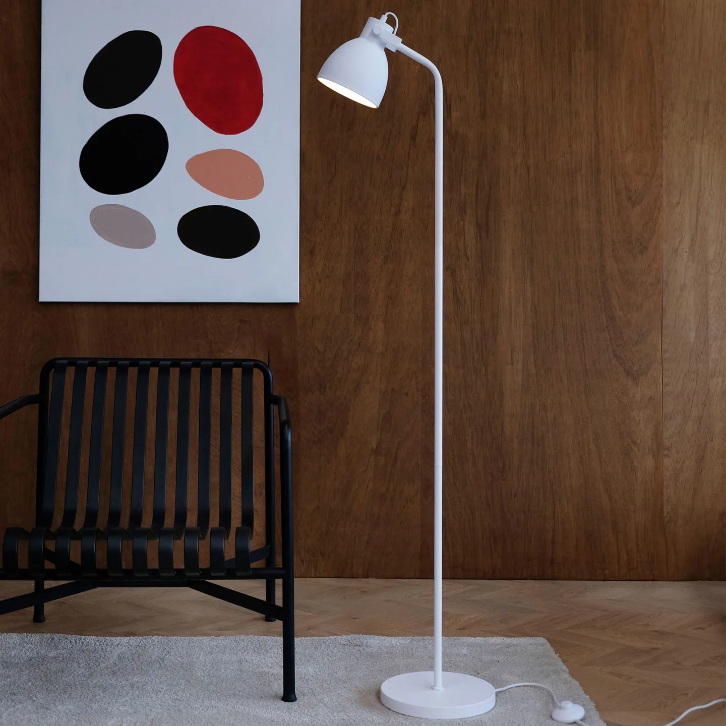 Coast Stehleuchte Matt White - Dyberg Larsen - Wohnzimmer - Skandinavisch - Metall - Mit Schirm