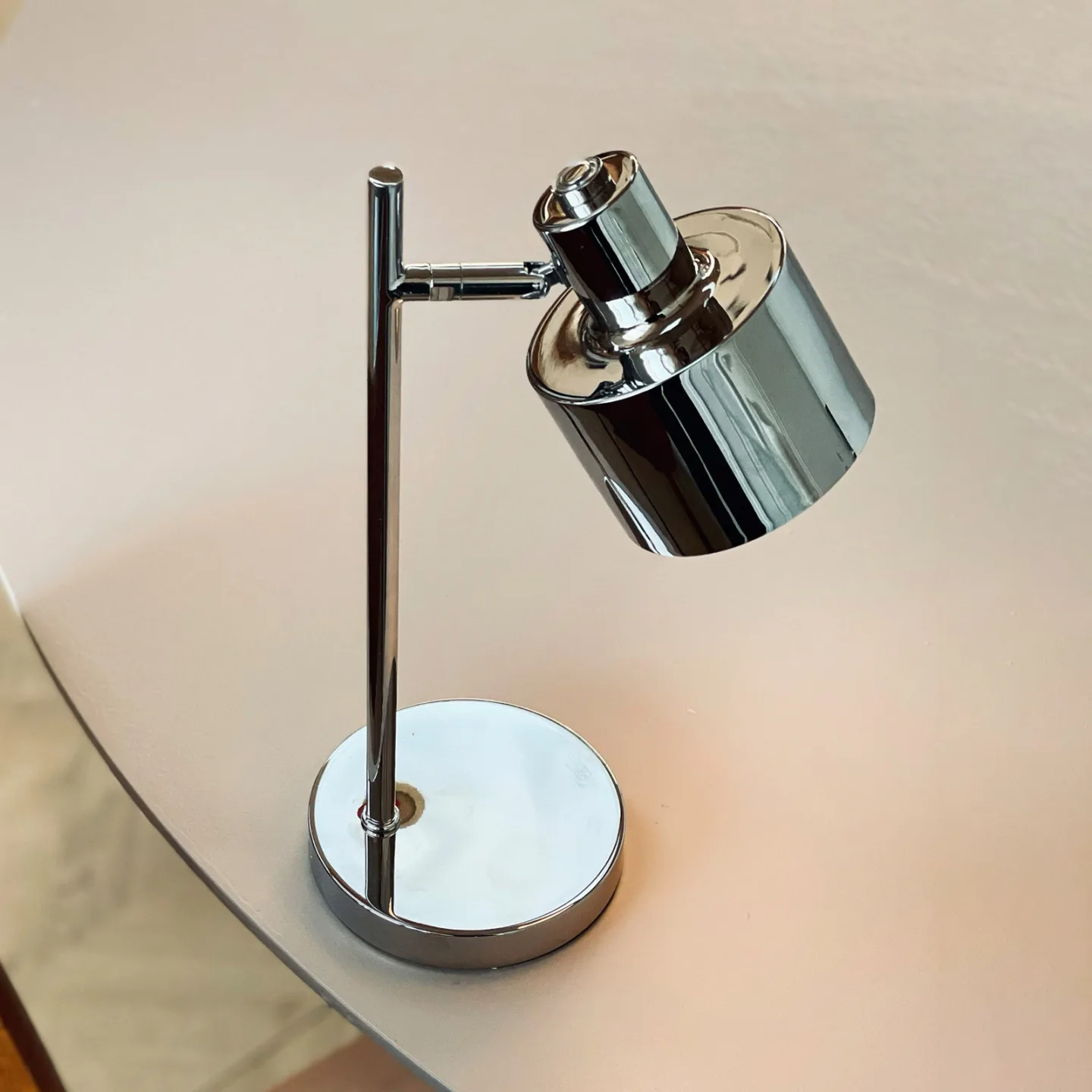 Ocean Mini LED-Akkutischleuchte, chrom - Dyberg Larsen - Wohnzimmer - Skandinavisch - Metall - Rund