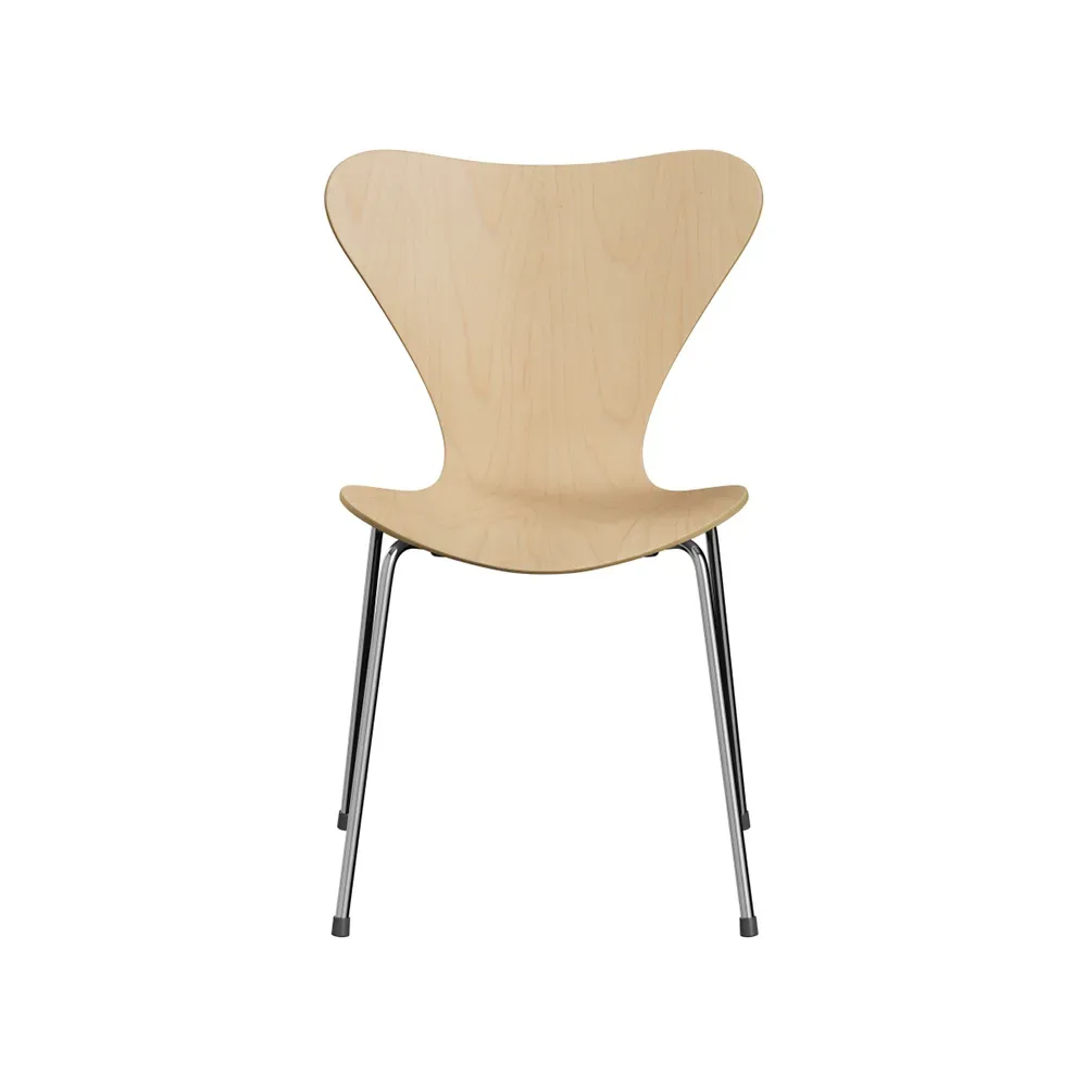 Fritz Hansen Sjuan 3107 stol Lönn-klarlackad-kromat stålstativ