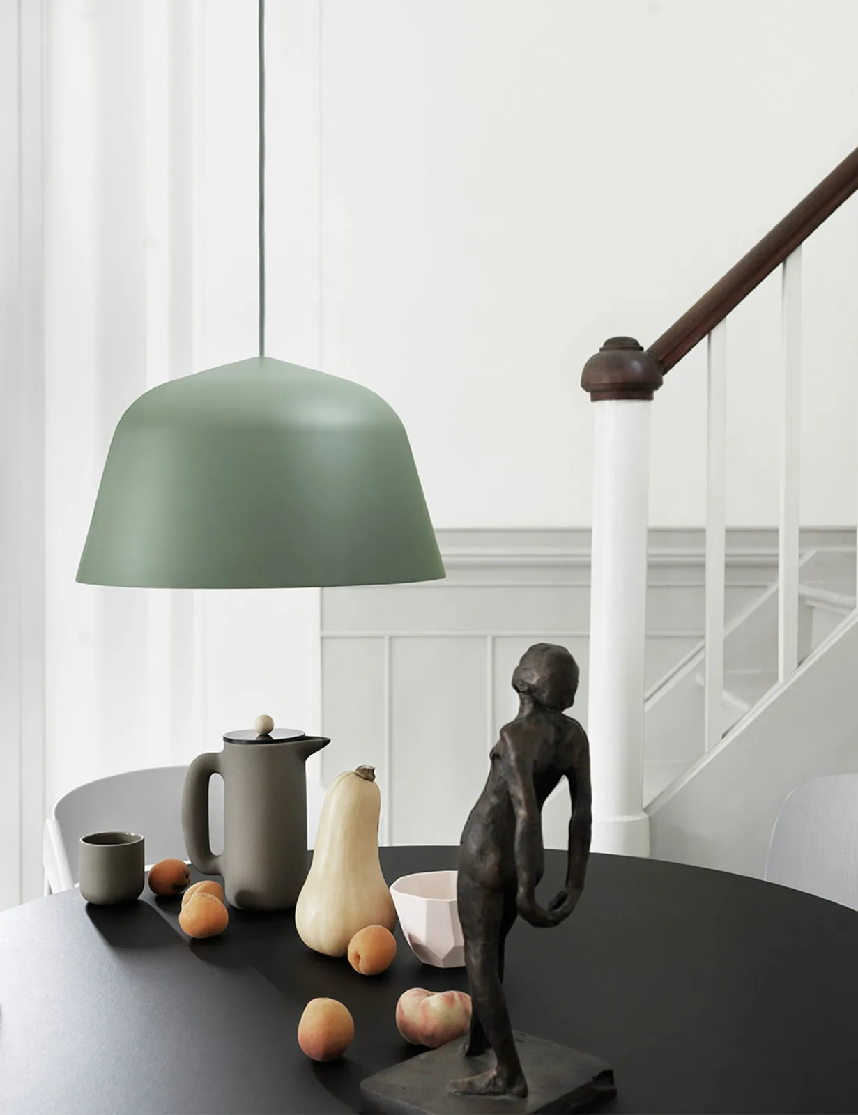 Ambit Pendelleuchte Ø40 Dusty Green - Muuto - Esszimmer - Aluminium