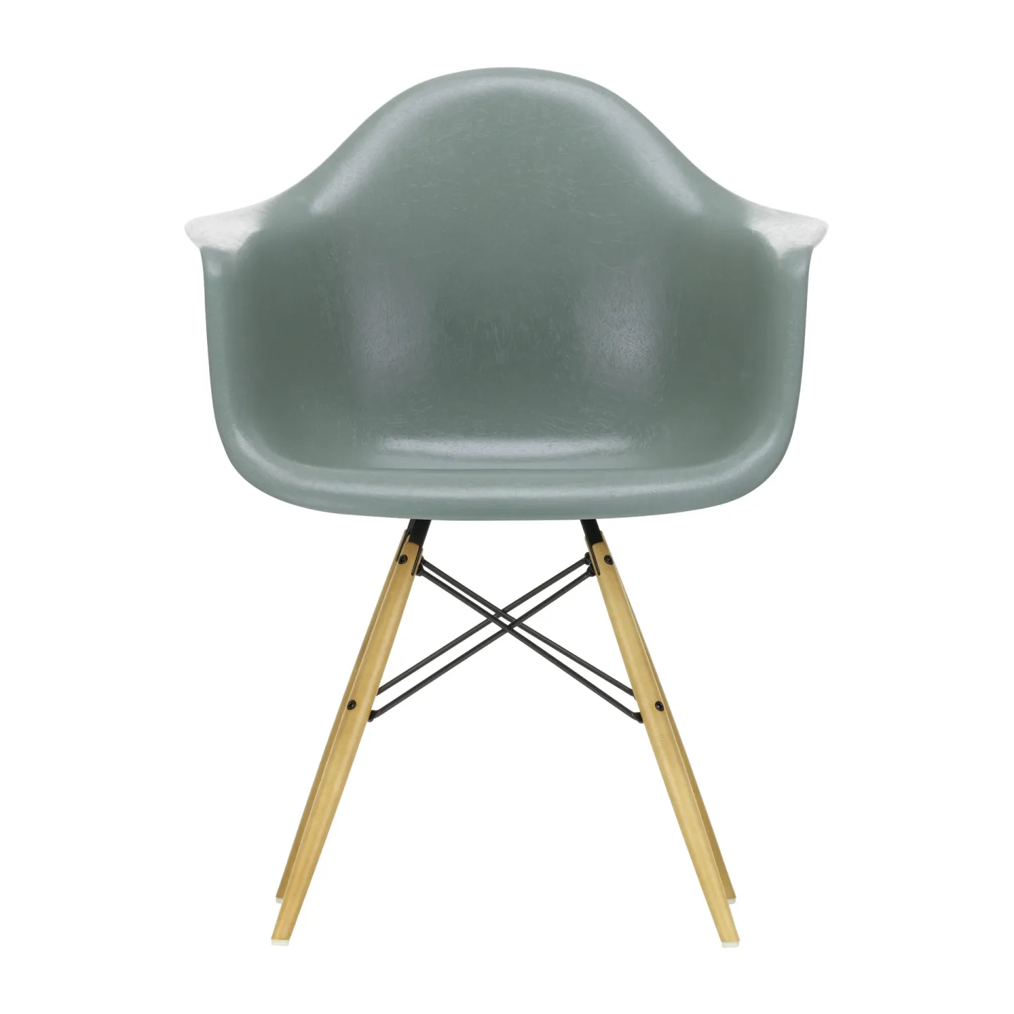 Vitra Eames Fiberglass Armchair DAW karmstol sea foam green, lönnben
