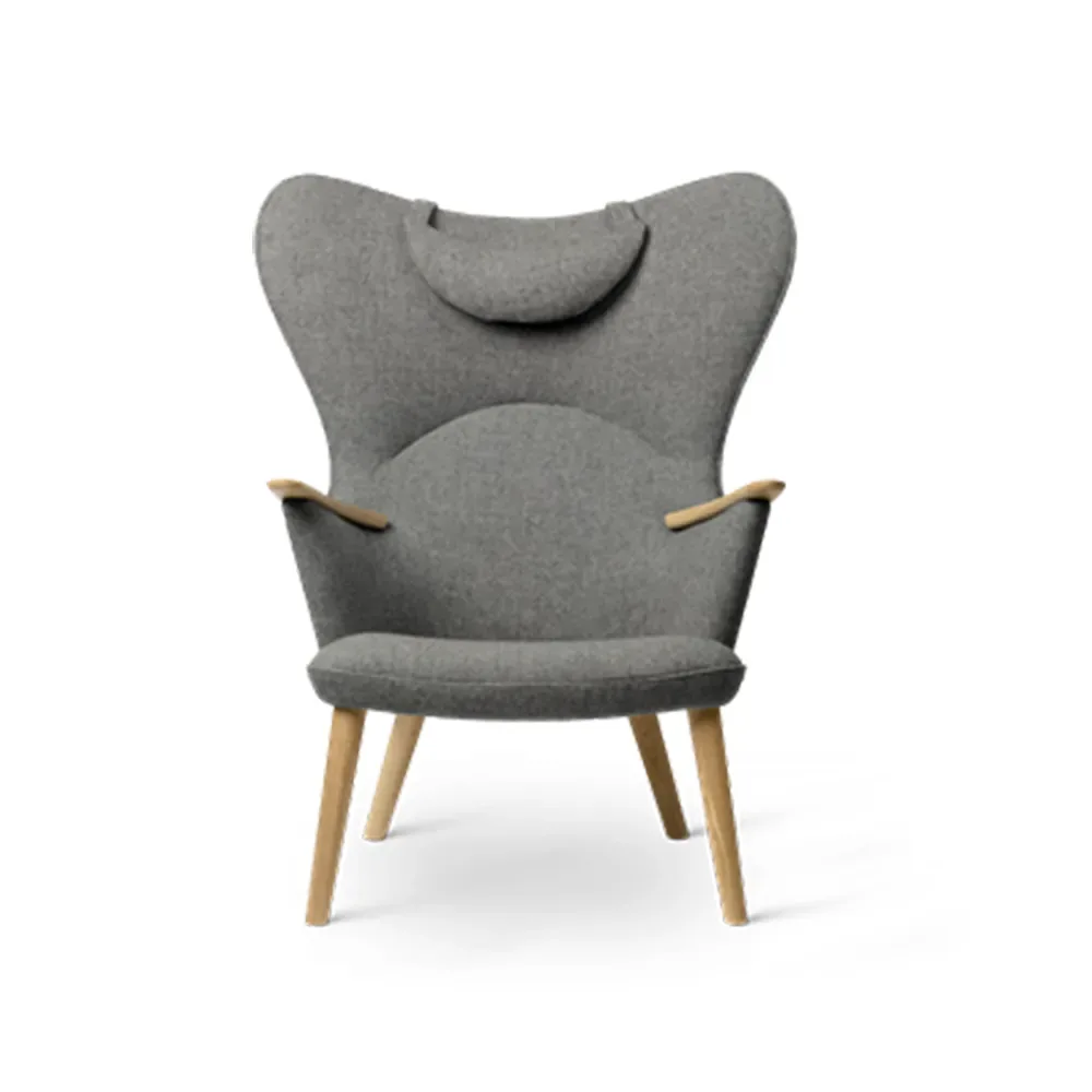 Carl Hansen & Søn CH78 Mama Bear fåtölj Fiord 151 tyg-oljad ek