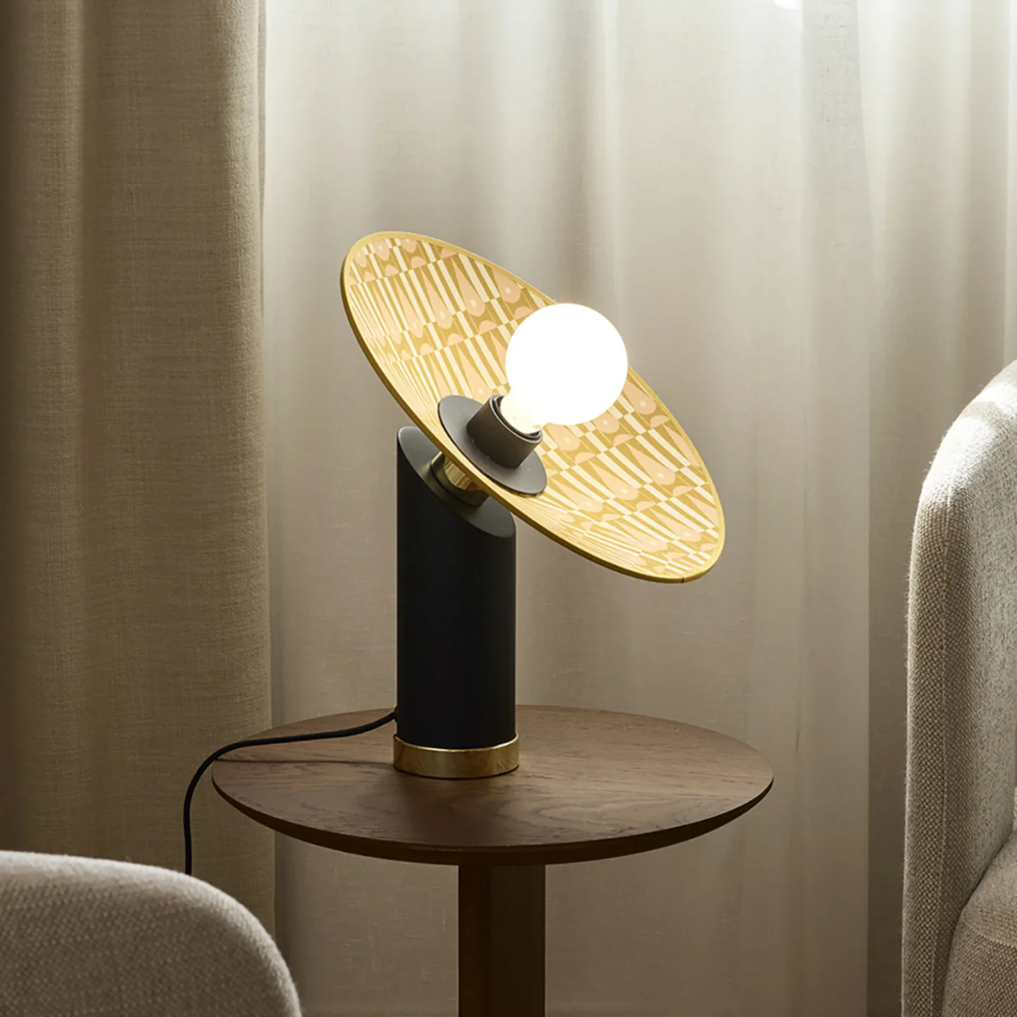 Gatsby bordlampe, myra - MARKET SET - Stue - Design - Stoff / Tekstil - Med en lyskilde