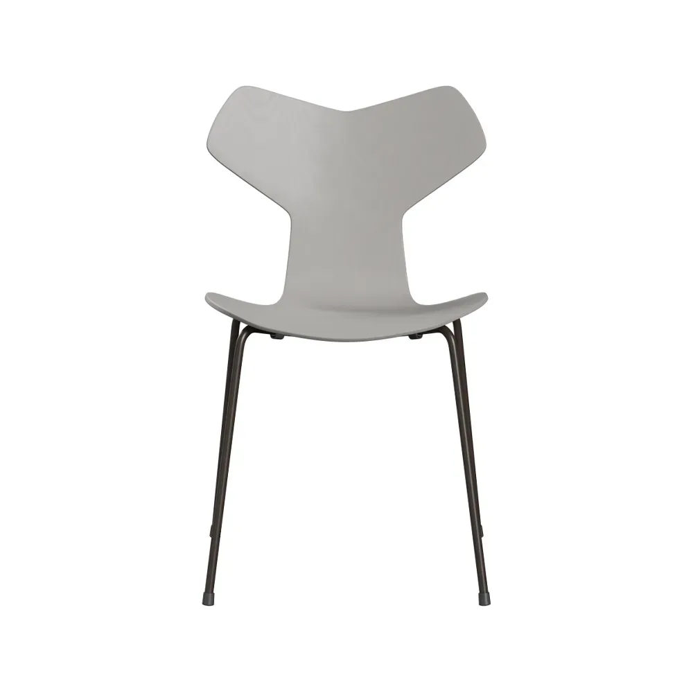 Fritz Hansen Grand Prix 3130 stol Nine grey-målad ask-brunt stativ