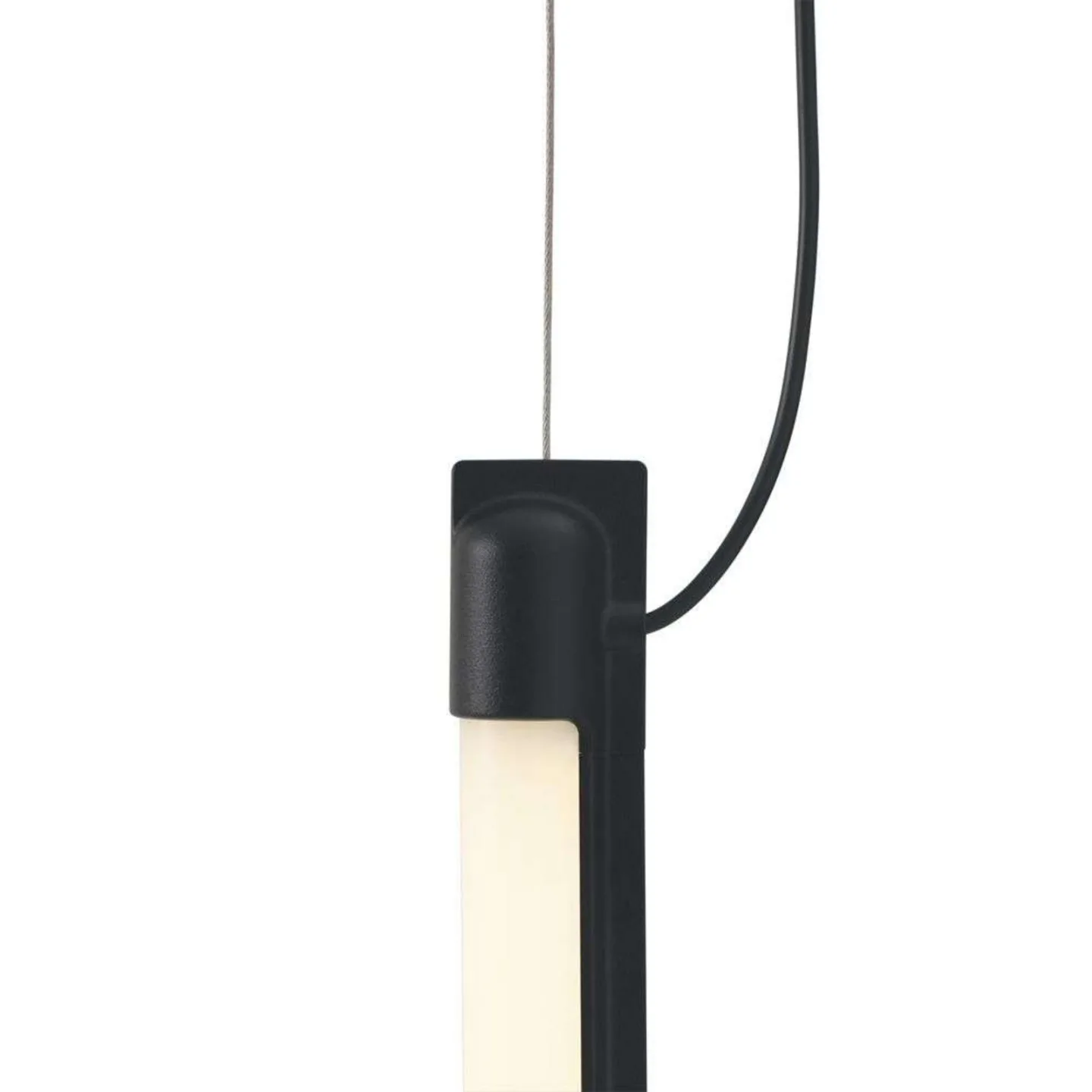Fine Pendelleuchte L60 Black - Muuto - Esszimmer - Aluminium