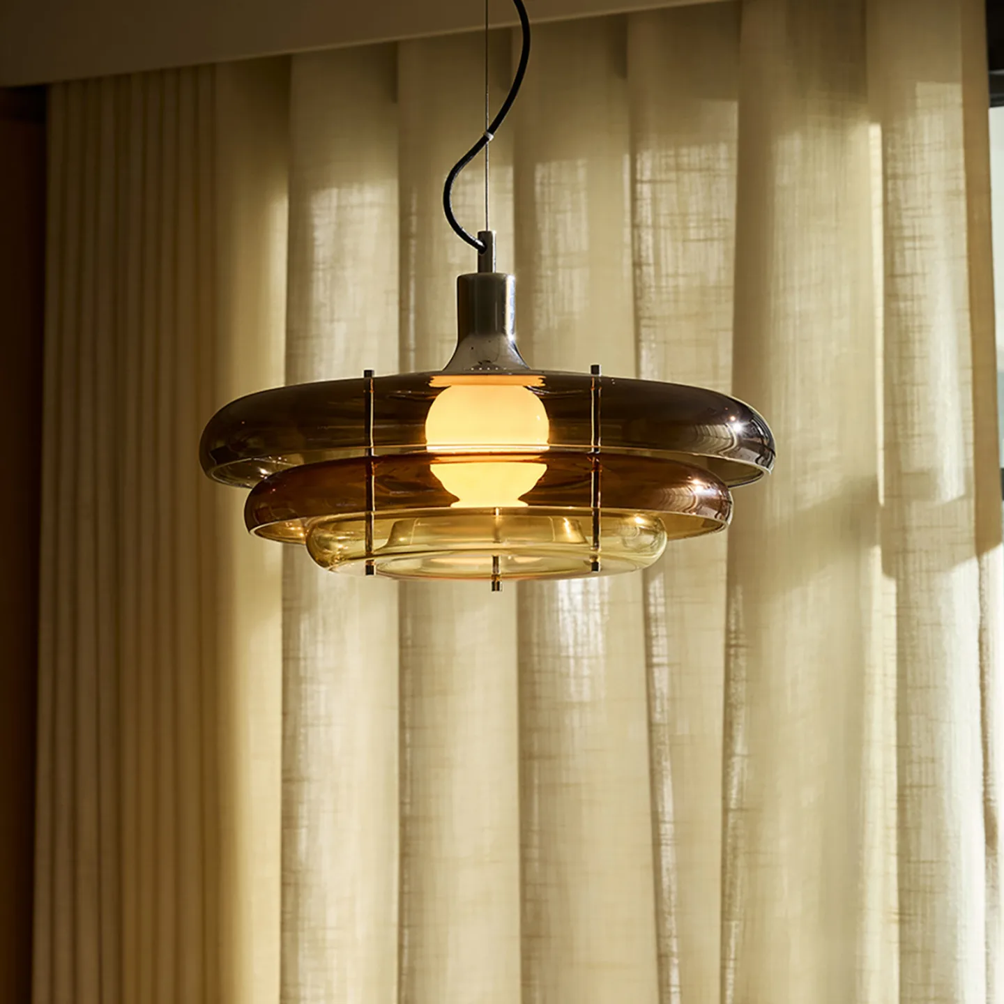 Sunset Hängeleuchte Ø 45 cm, bernstein - MARKET SET - Esszimmer - Design - Glas - Einflammig