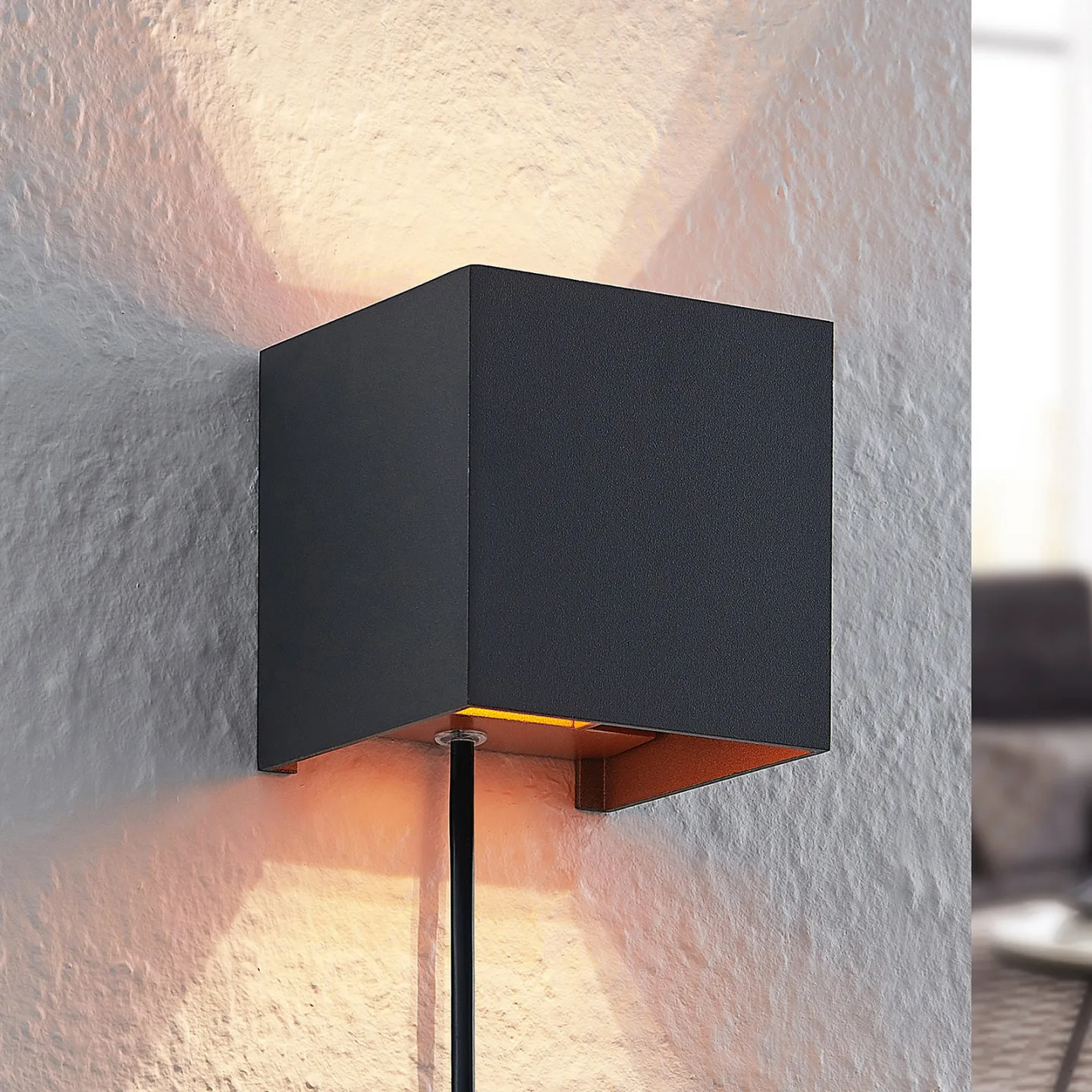 Zuzana Vegglampe Square Black - Arcchio - Stue - Moderne - Aluminium - Kantet
