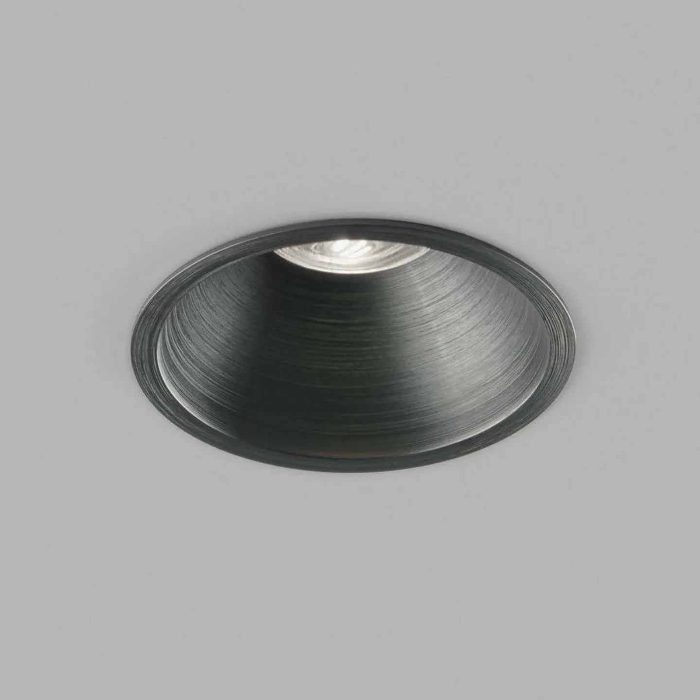 Curve II Einbauspot, schwarz, Ø 11 cm, IP54 - Light-Point - Wohnzimmer - Aluminium