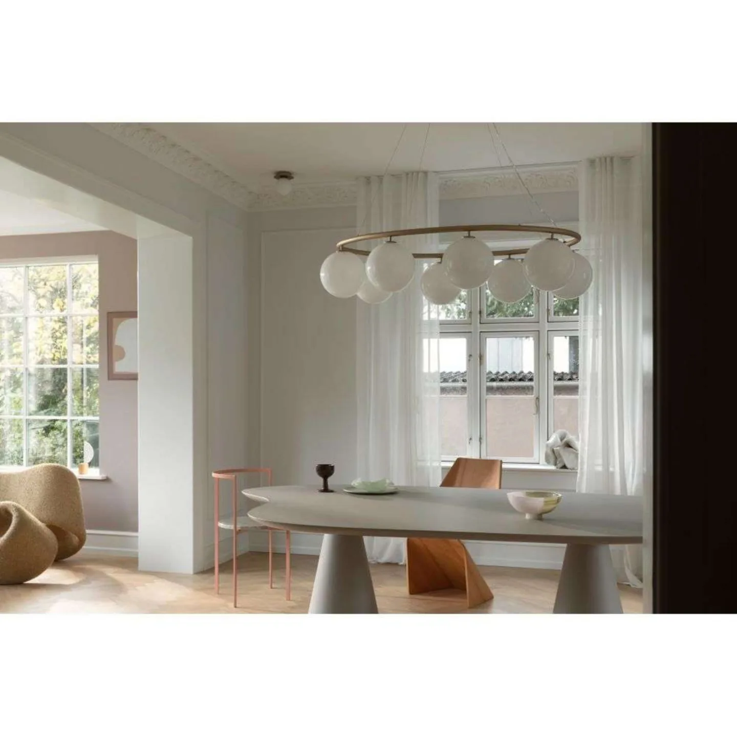 Liila 1 Wand-/Deckenlampe, IP44, gold/opal, Ø 12 cm - Nuura Nuura Aps - Badezimmer - Skandinavisch - Metall - Rund