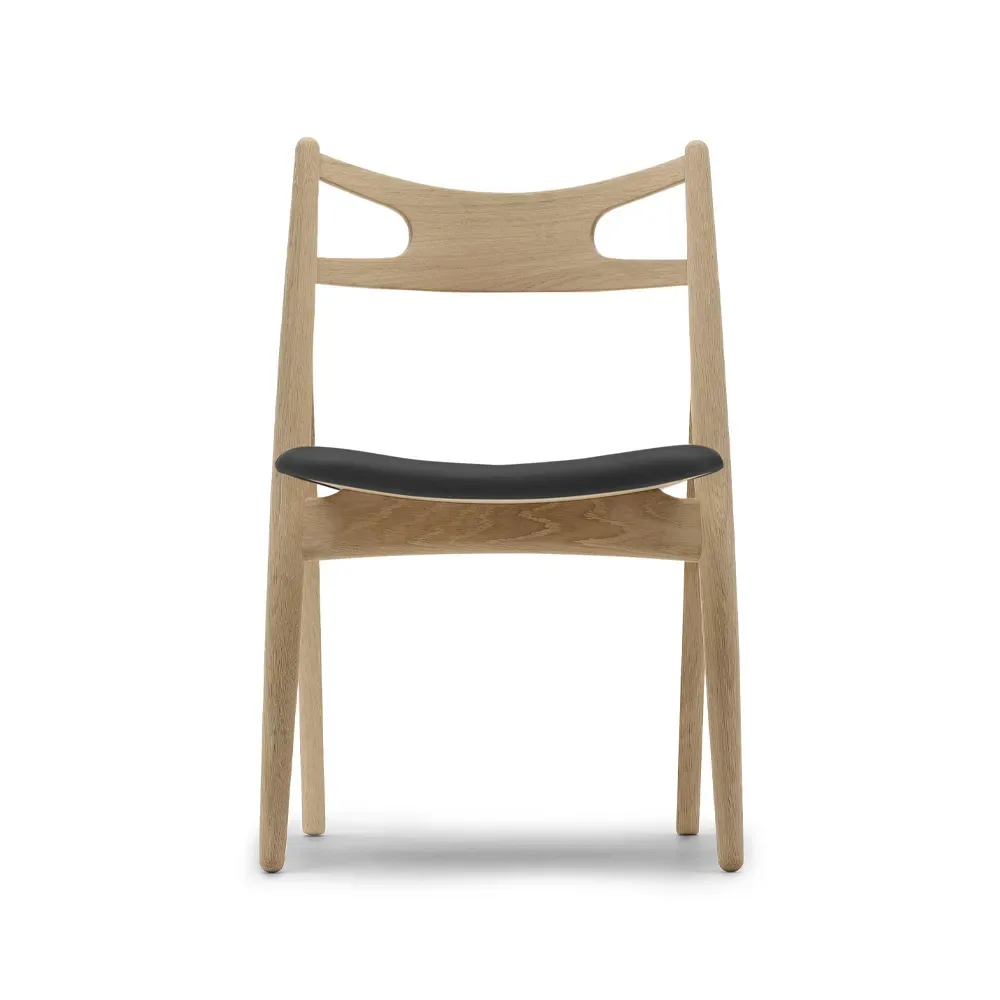 Carl Hansen & Søn CH29P Sawbuch chair lädersits Thor 301-såpad ek-svart
