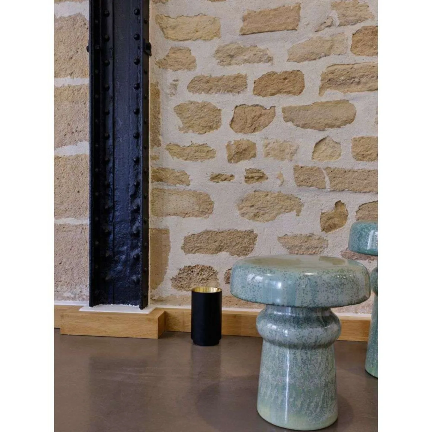 Tobo F140 Stehlampe, schwarz, Ø14 cm – DCW Éditions - Wohnzimmer - Metall