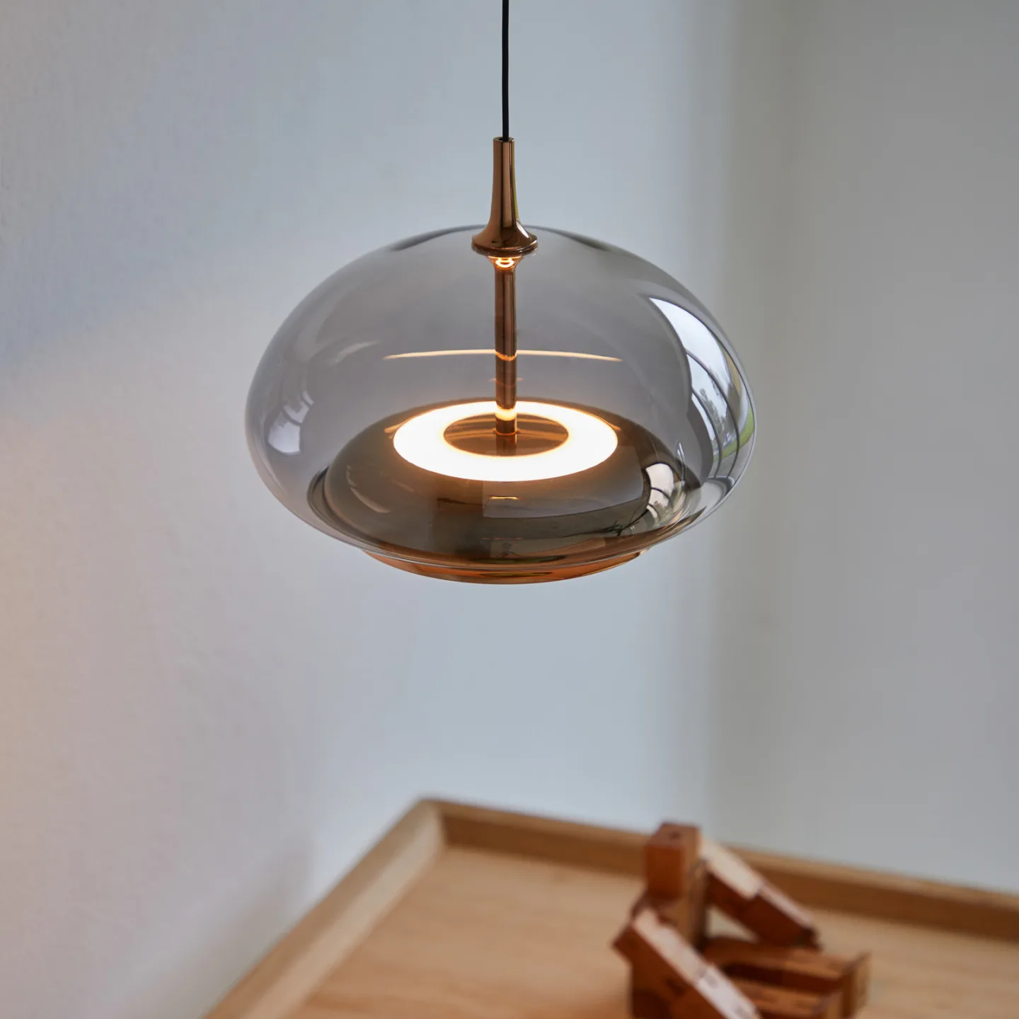 Avalon Pendelleuchte Smoked/Rose Gold - Loom Design - Wohnzimmer - Modern - Glas - Einflammig