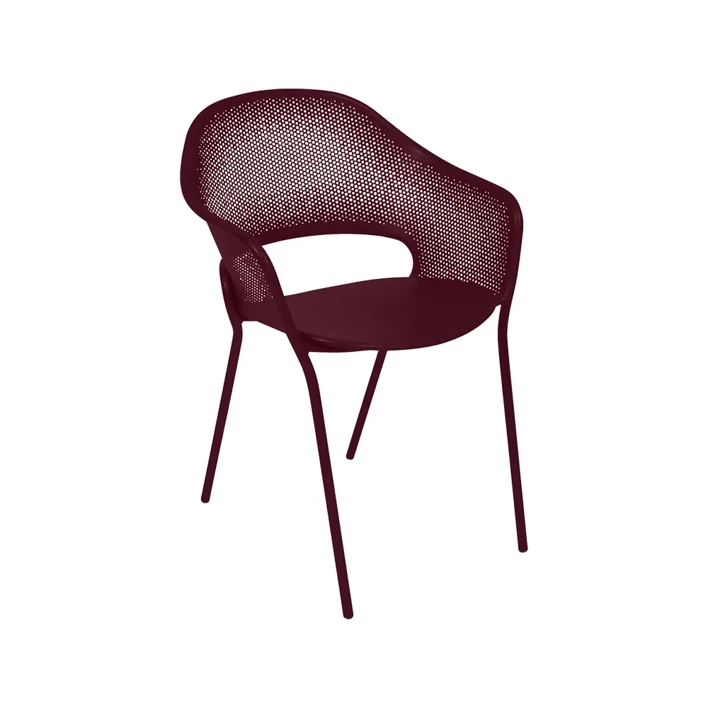 Fermob Kate karmstol Black cherry (vinröd)