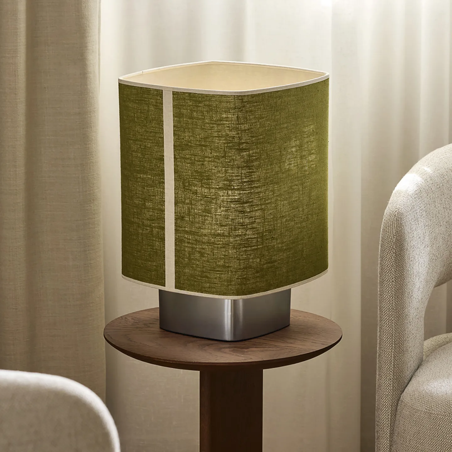 Dolce bordlampe, avocadogrøn - MARKET SET - Stue - Design - Stof / tekstil - Med én lyskilde