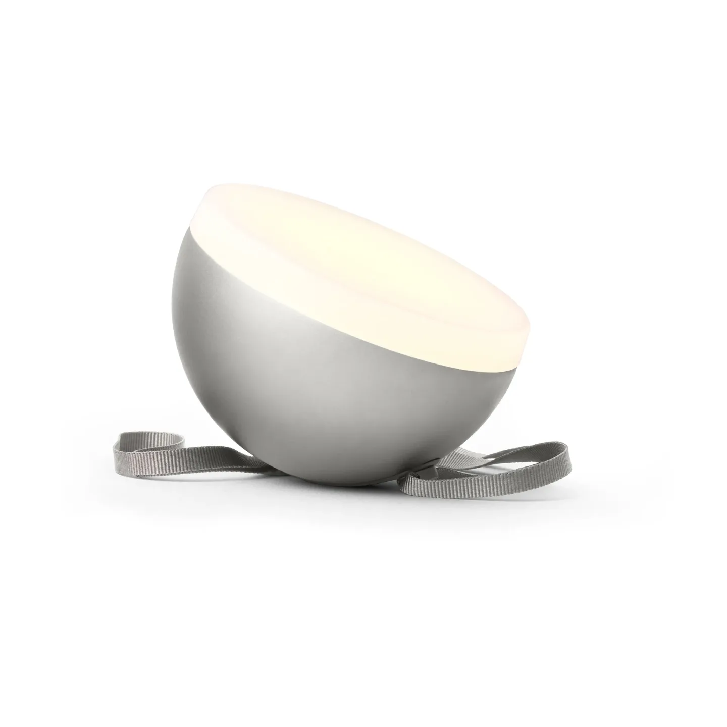 New Works Sphere portable Leuchte Warm grey