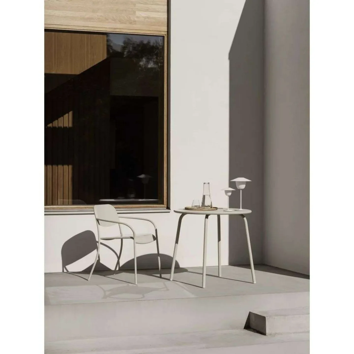 Ani Portable Tischleuchte Mini White - Blomus - Wohnzimmer - Aluminium