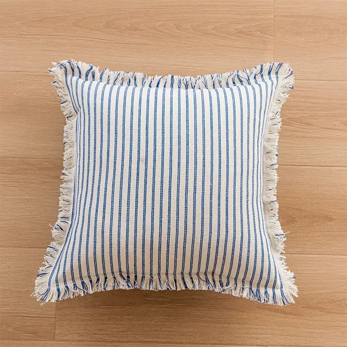 Putetrekk - Fringed (blå) (Størrelse: 45 x 45 cm)
