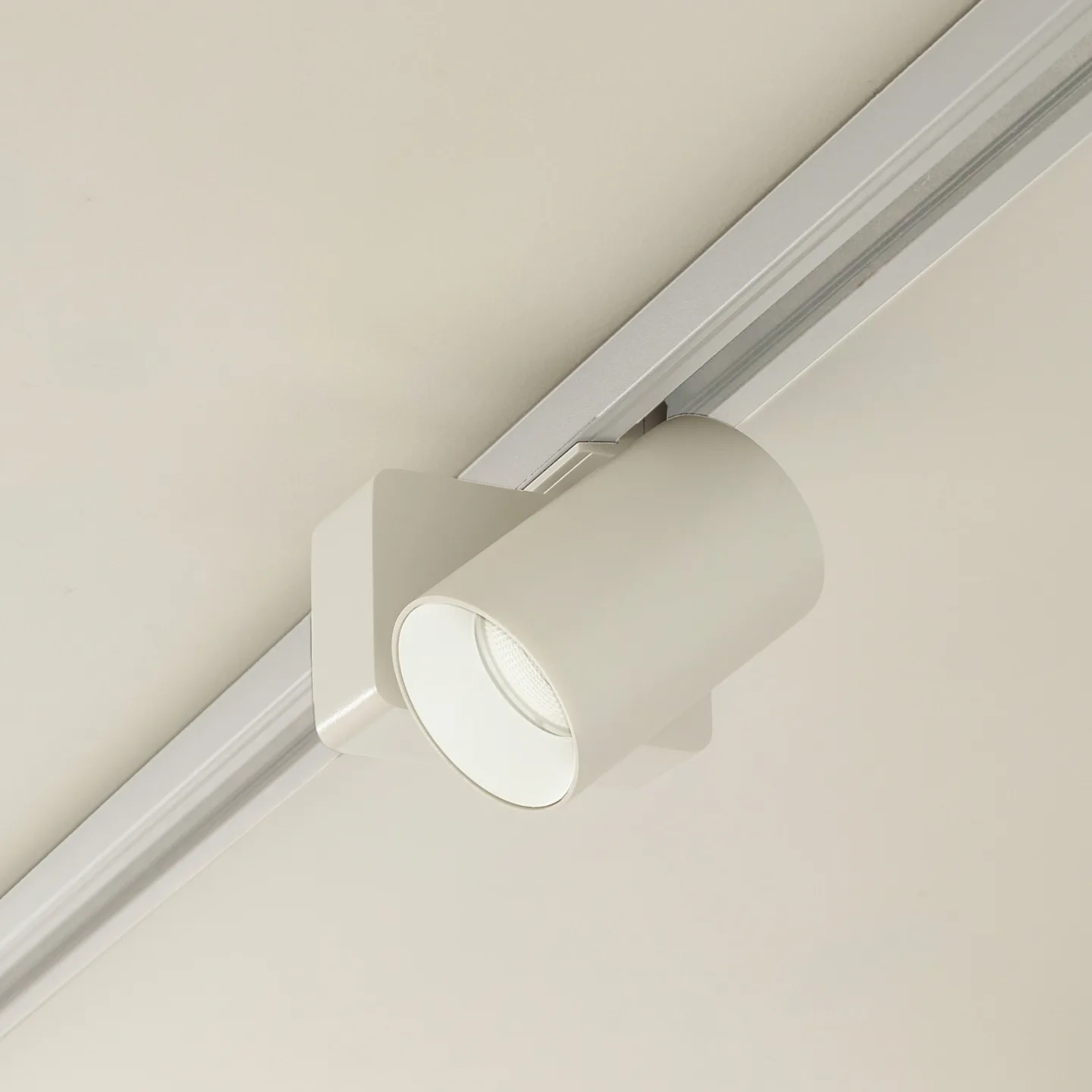Linaro/Brinja LED Schienenspot Weiß - Lindby - Wohnzimmer - Modern - Aluminium - Einflammig