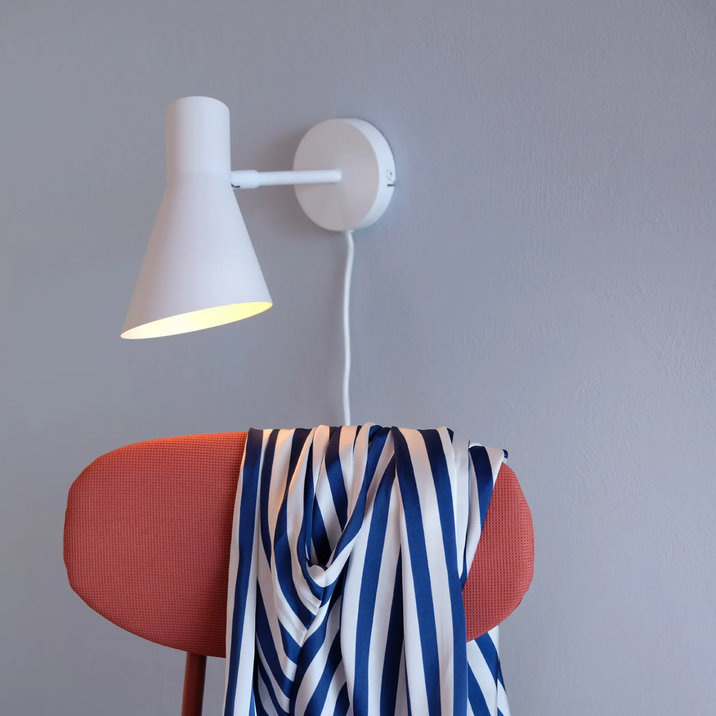 DL12 Wandleuchte White - Dyberg Larsen - Wohnzimmer - Design - Metall - Mit Schirm