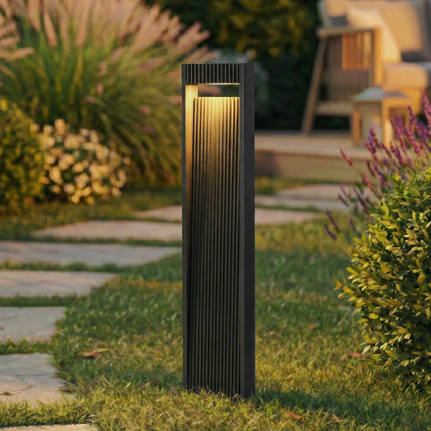 Tavion LED-Wegeleuchte, anthrazit, IP65, 80 cm - Lucande - Terrasse - Modern - Aluminium - Einflammig