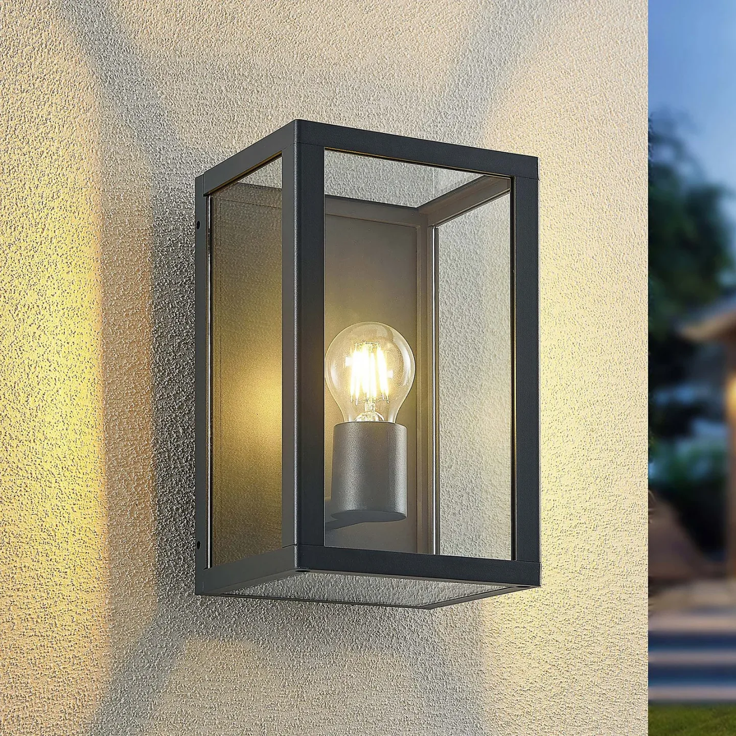 Giavanna Utomhus Vägglampa H28 Dark Grey - Lindby - Terrass - Modern - Glas - Vinklad