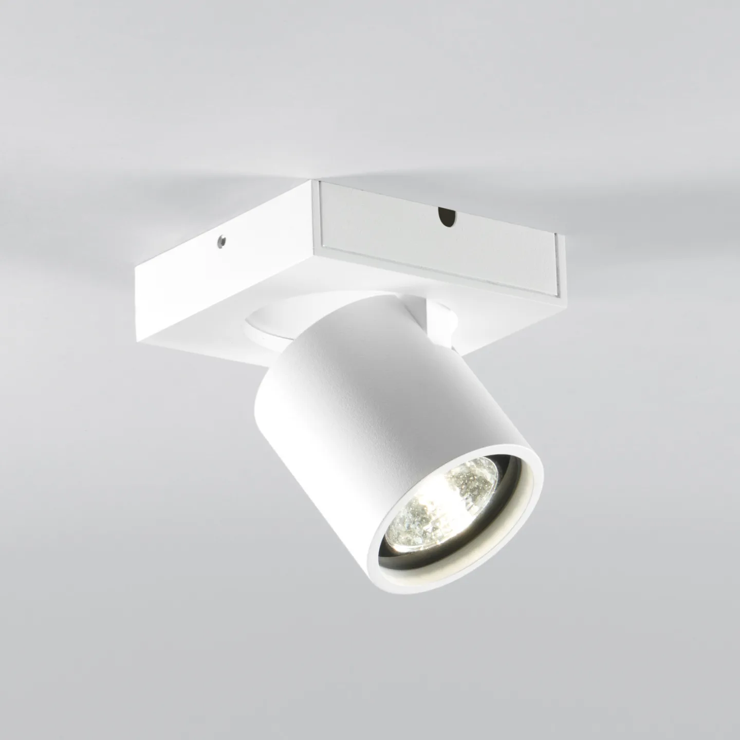 Focus 1 LED-spot, hvid, 1 lyskilde, CCT justerbar - Light-Point - Entré - Design - Aluminium - Med én lyskilde