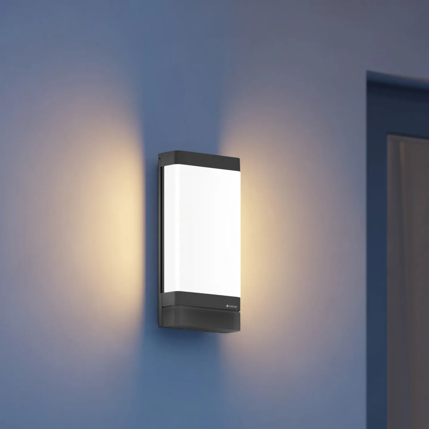 L 271 DIGI SC Smart LED-utomhusvägglampa med sensor, IP44 – STEINEL - Modern - Metall - Vinklad