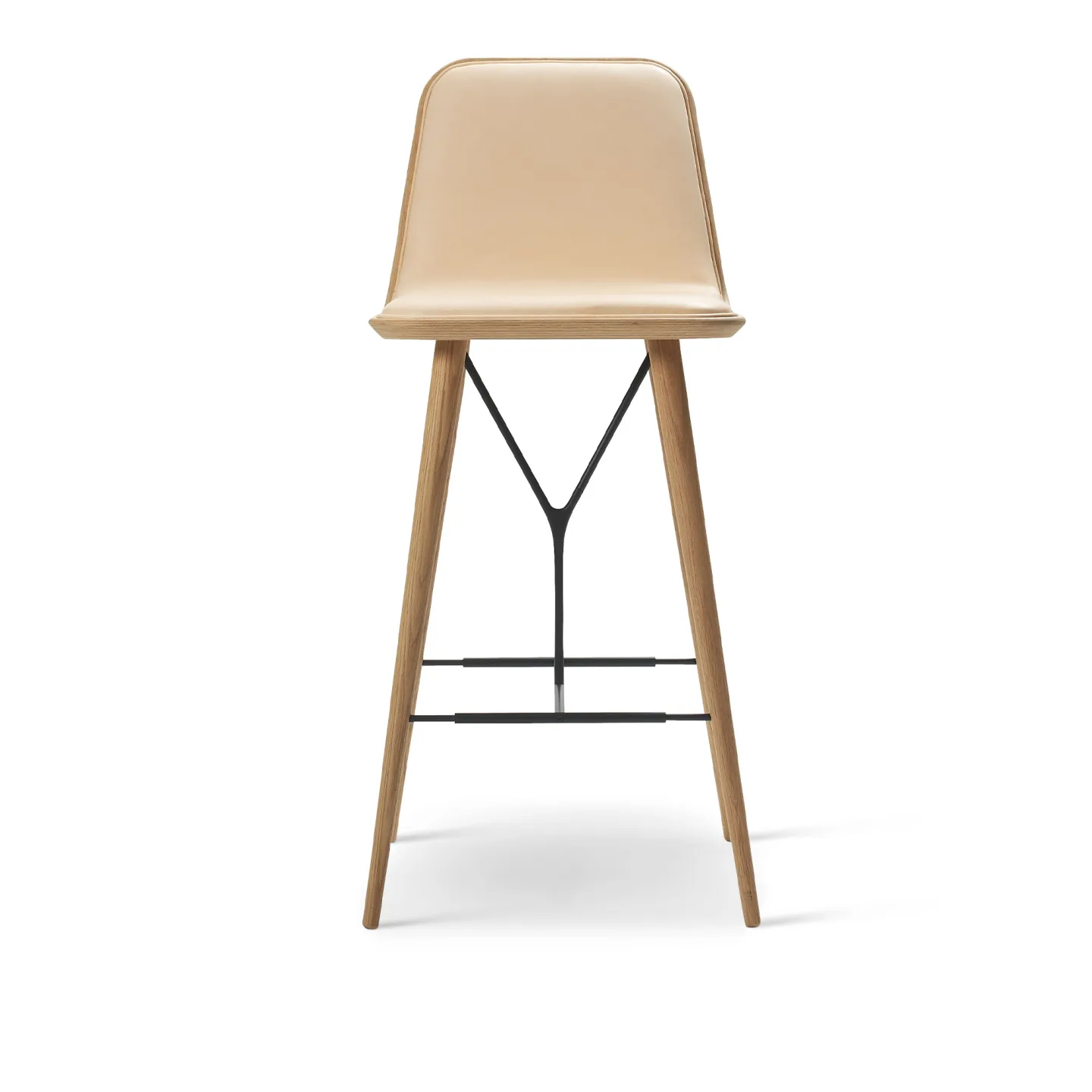 Fredericia Furniture - Spine Wood Base Barstool, Lackerad ek, Svart metall, Lädergrupp 4, 90 Natural - Barstolar - Space Copenhagen - Brun,Svart - Läder/Trä